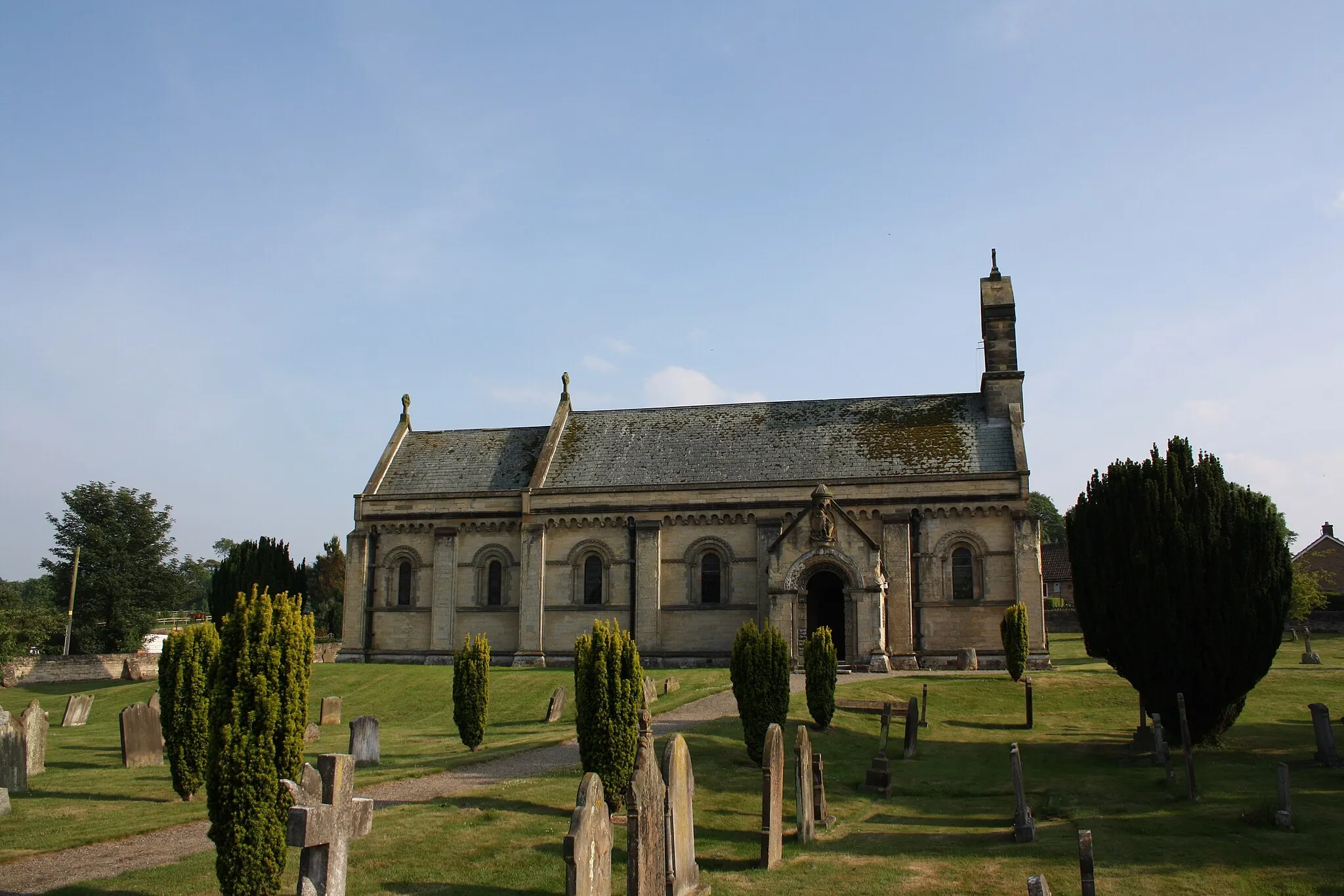 Photo showing: St Michael and All Angels Church, Barton-le-Street