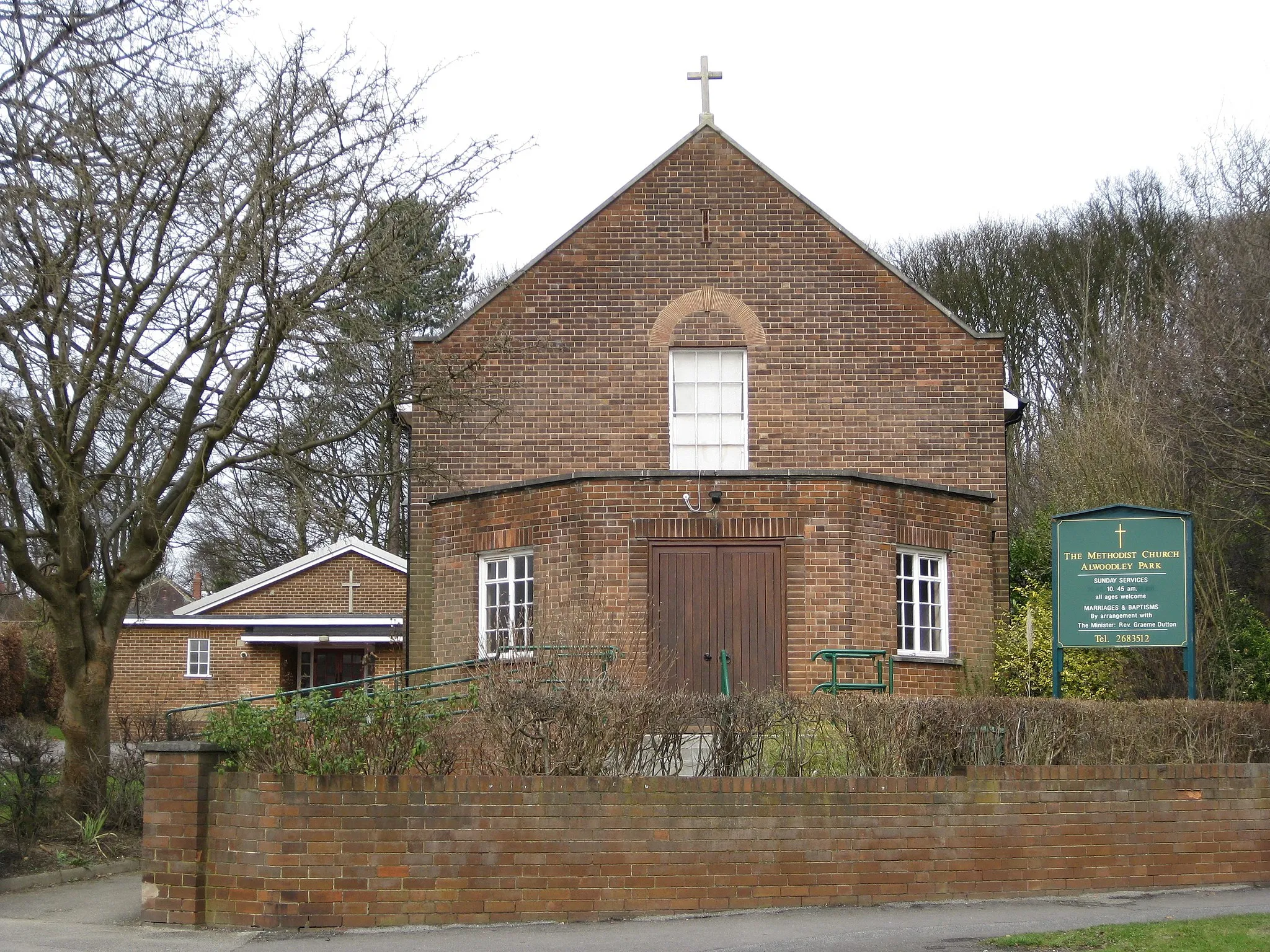 Photo showing: The Methodist Church,The Lane, Alwoodley Park, Leeds LS17 7BX. Corner with The Avenue.