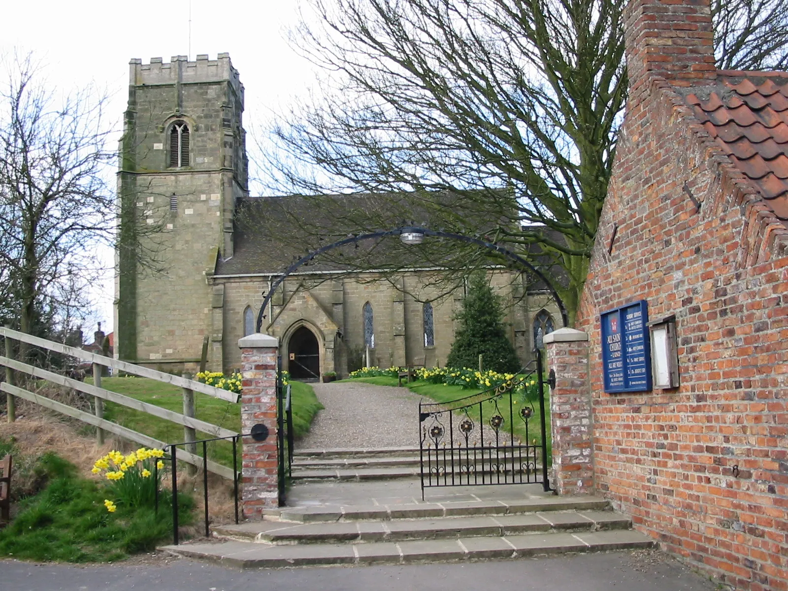 Photo showing: Lund Church (All Saints), Lund, East Riding of Yorkshire, England.