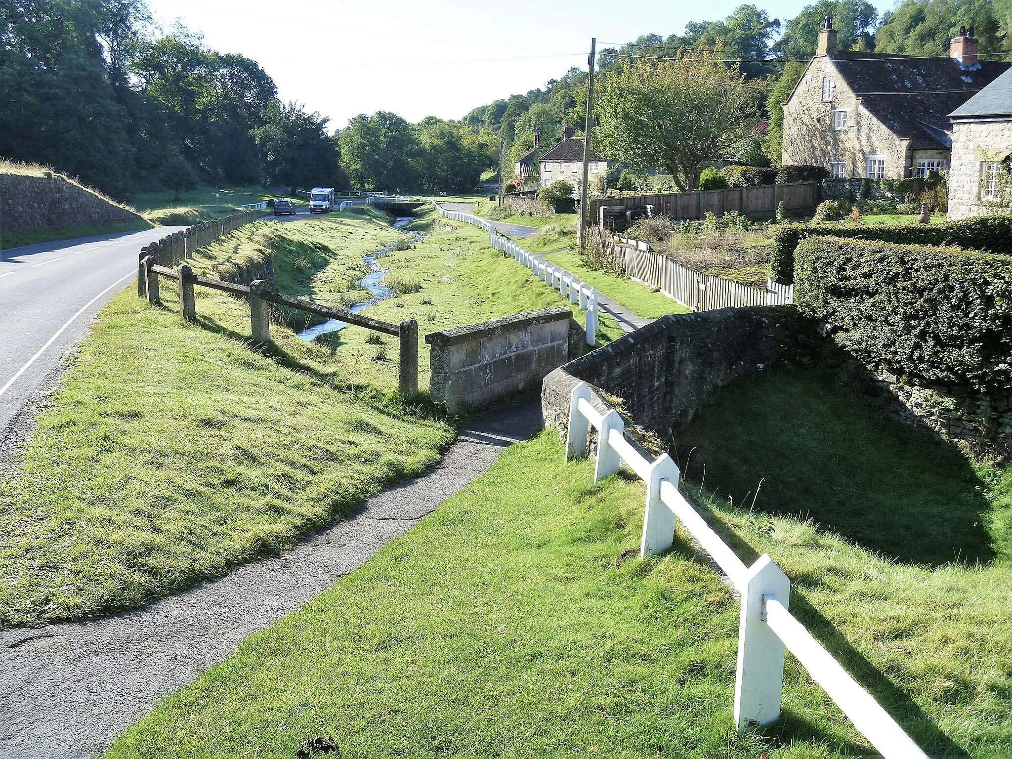 Photo showing: Across the beck