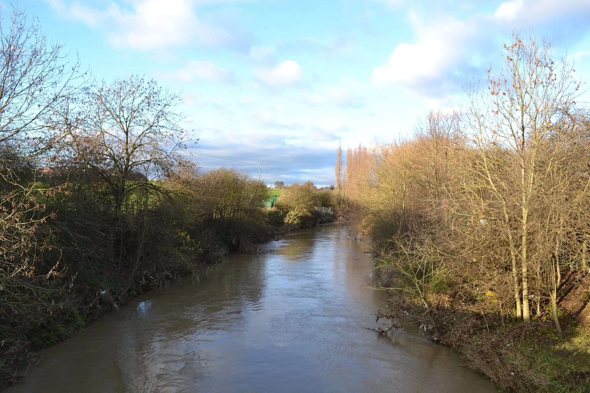 Photo showing: River Rother from Retford Road Bridge