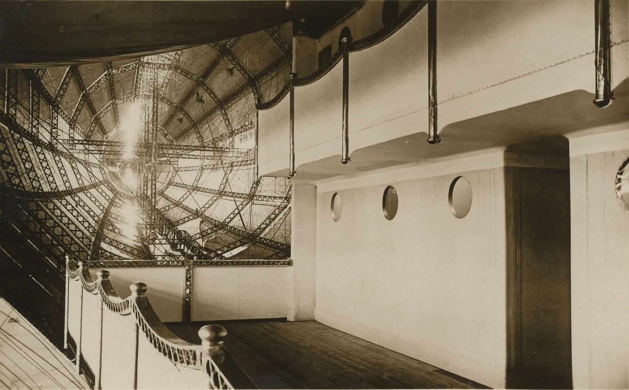 Photo showing: A view from the passenger lounge of the airship.
(Why not try searching our East Riding of Yorkshire Map for more historic images?
www.flickr.com/photos/erarchives/map )
(Copyright) We're happy for you to share this digital image within the spirit of Creative Commons.
Please cite 'http://www2.eastriding.gov.uk/leisure/archives-family-and-local-history/ ' when reusing.
Certain restrictions on high quality reproductions and commercial use of the original physical version apply. If unsure please email archives.service@eastriding.gov.uk