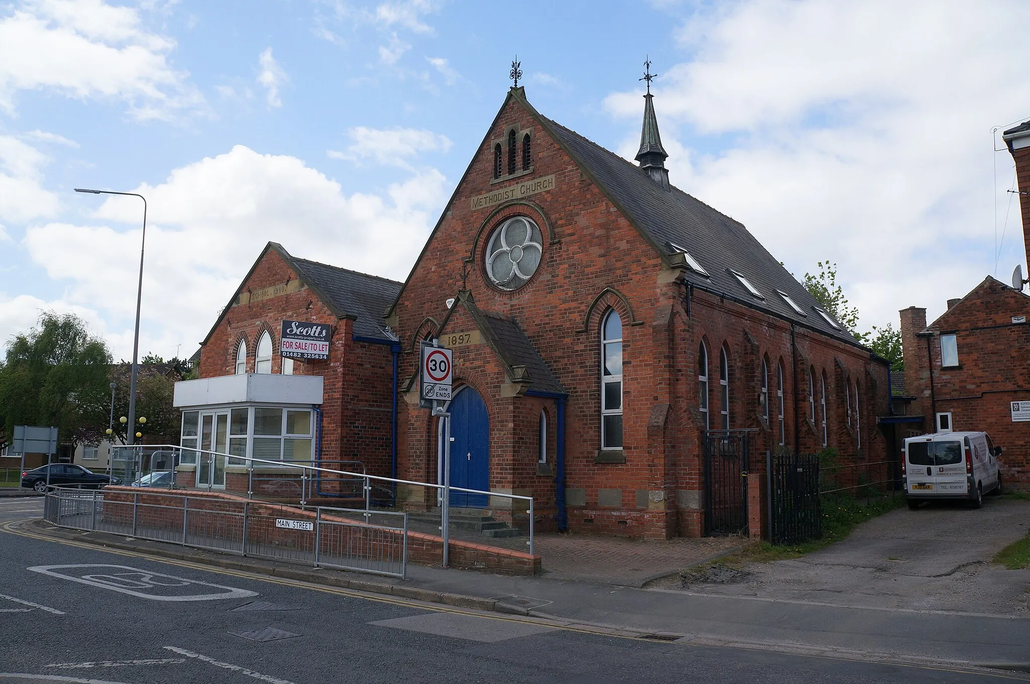 Photo showing: Former Methodist Church, Willerby Square, Willerby, East Riding of Yorkshire, England. Built in 1897.