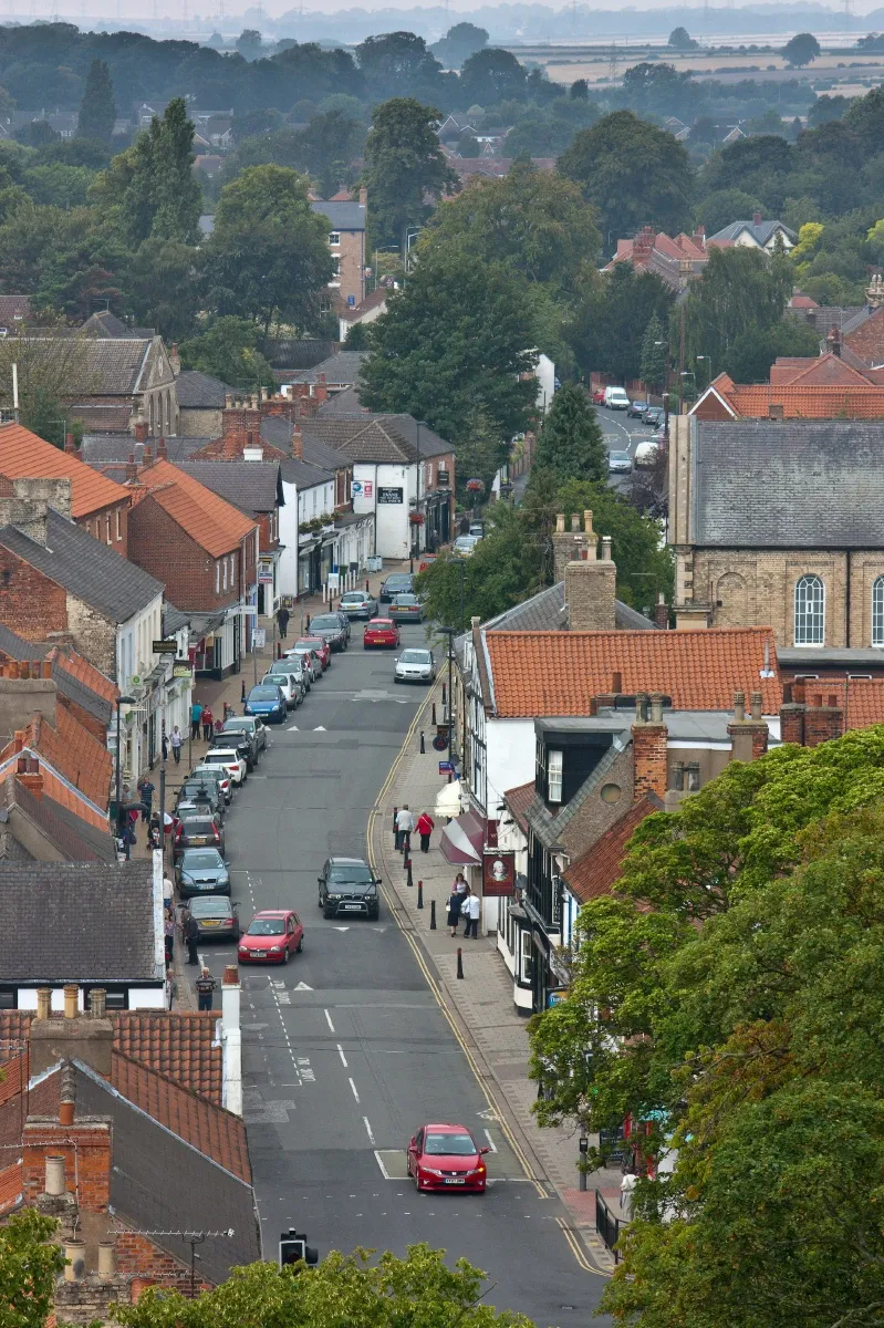 Photo showing: Hallgate, Cottingham, East Riding of Yorkshire, England.