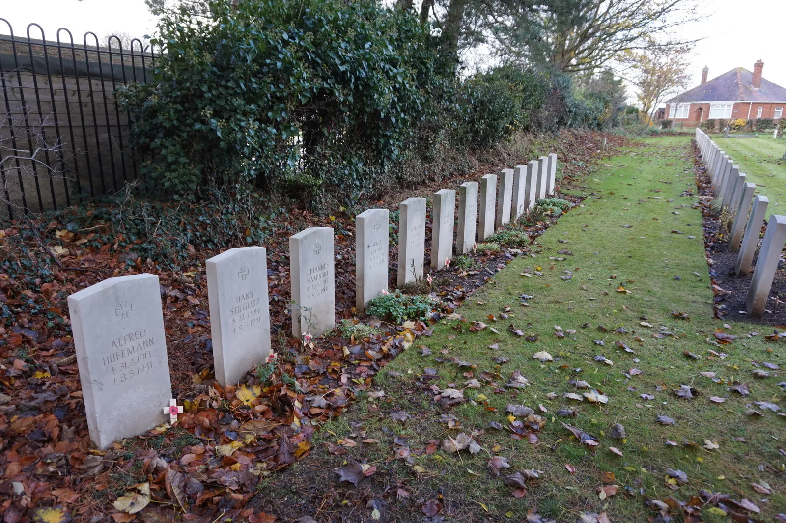 Photo showing: 13 German War Graves