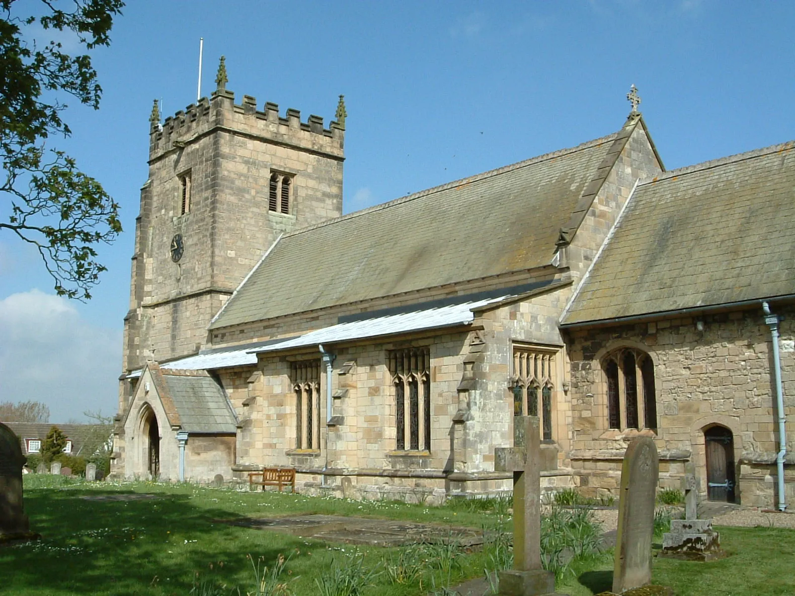 Photo showing: St Peter's Church, Hutton Cranswick, East Riding of Yorkshire, England. Taken by James@hopgrove, May 2005