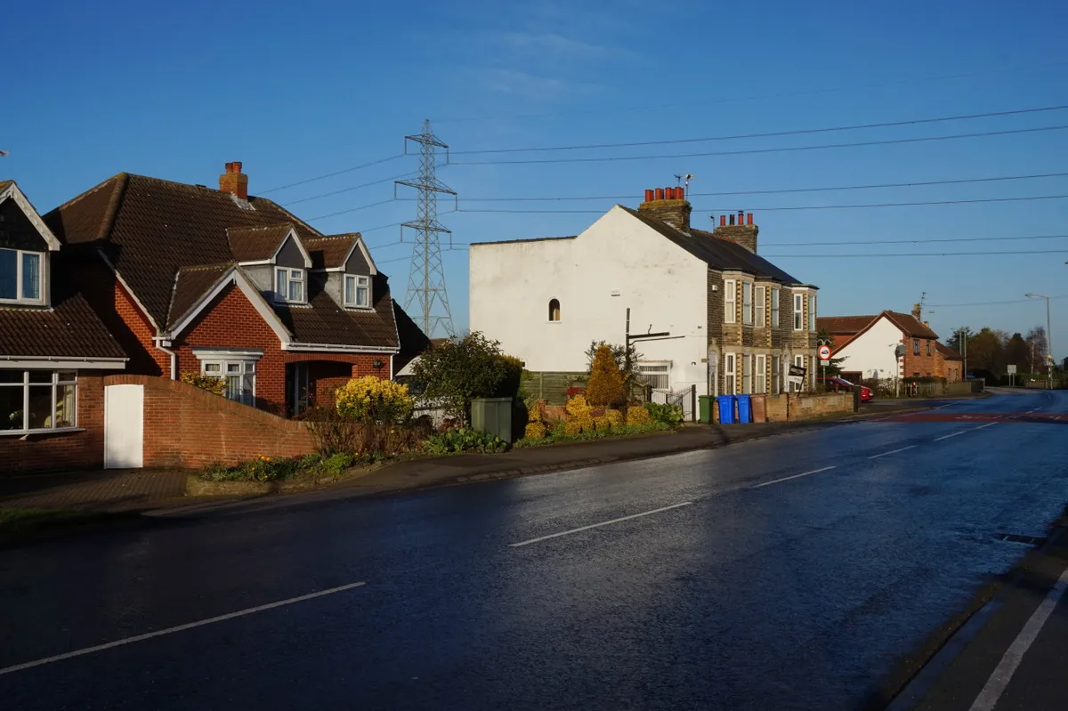 Photo showing: Beverley Road, Dunswell, East Riding of Yorkshire, England.