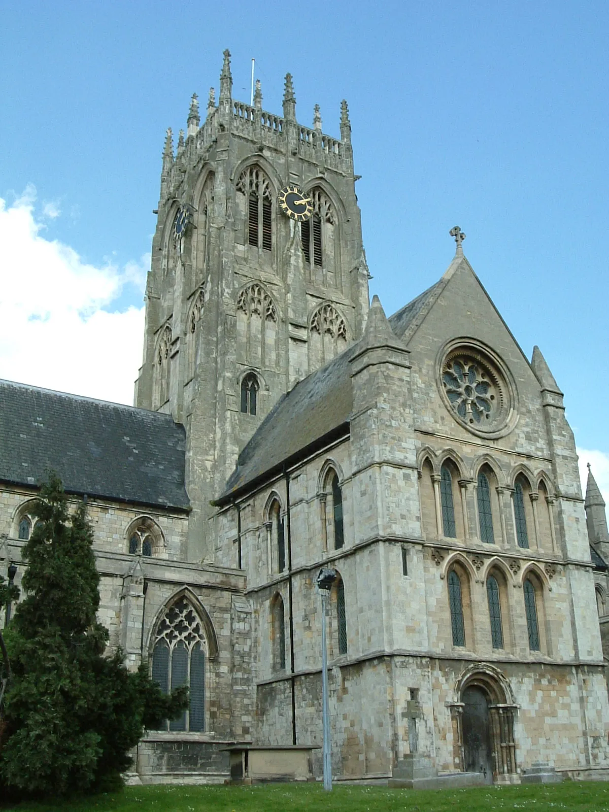 Photo showing: St Augustine's Church, Hedon, East Riding of Yorkshire, England. Taken by James@hoprove, May 2005.