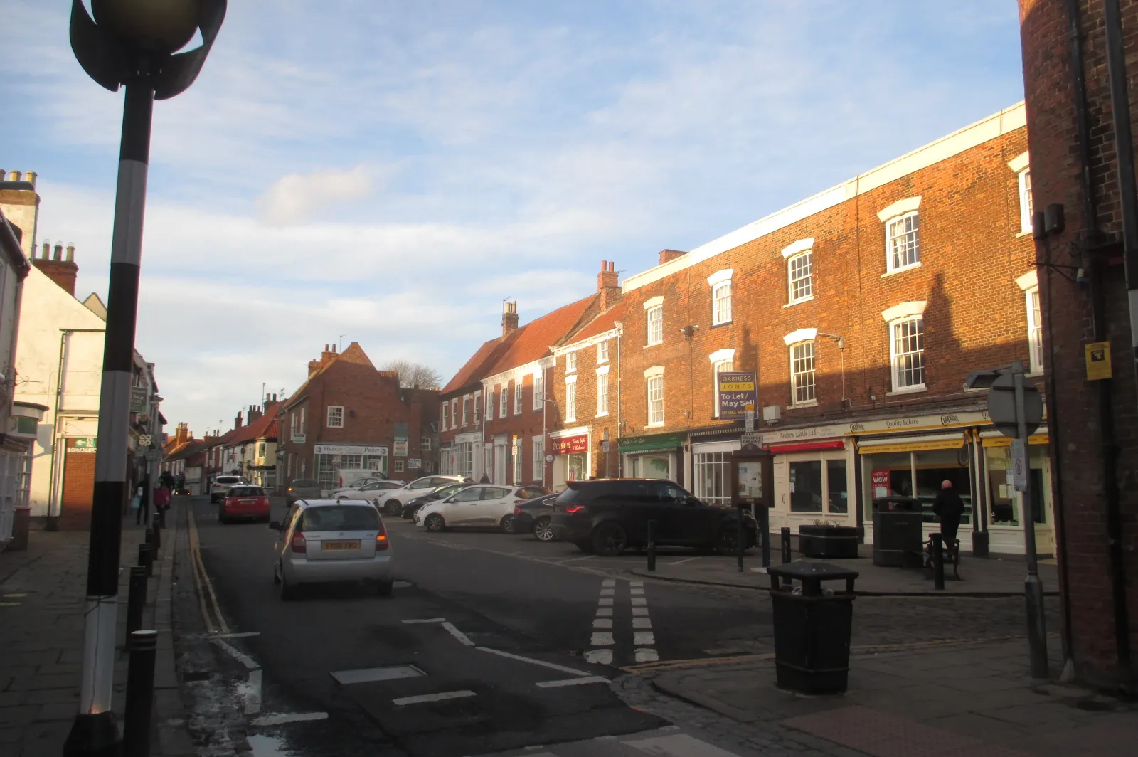 Photo showing: The marketplace of the town and civil parish of Hedon, in the East Riding of Yorkshire.