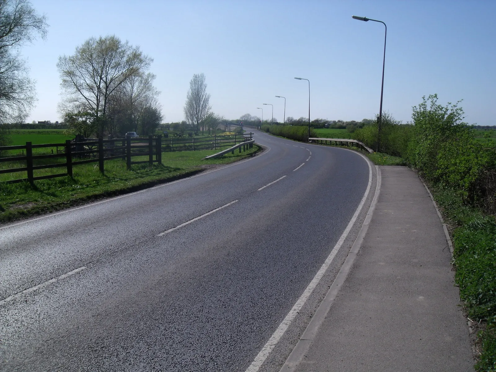 Photo showing: A163 towards Selby