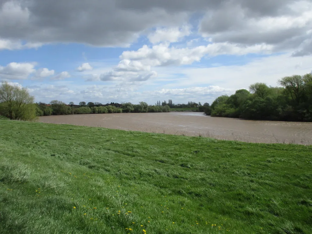 Photo showing: A bend in the River Ouse