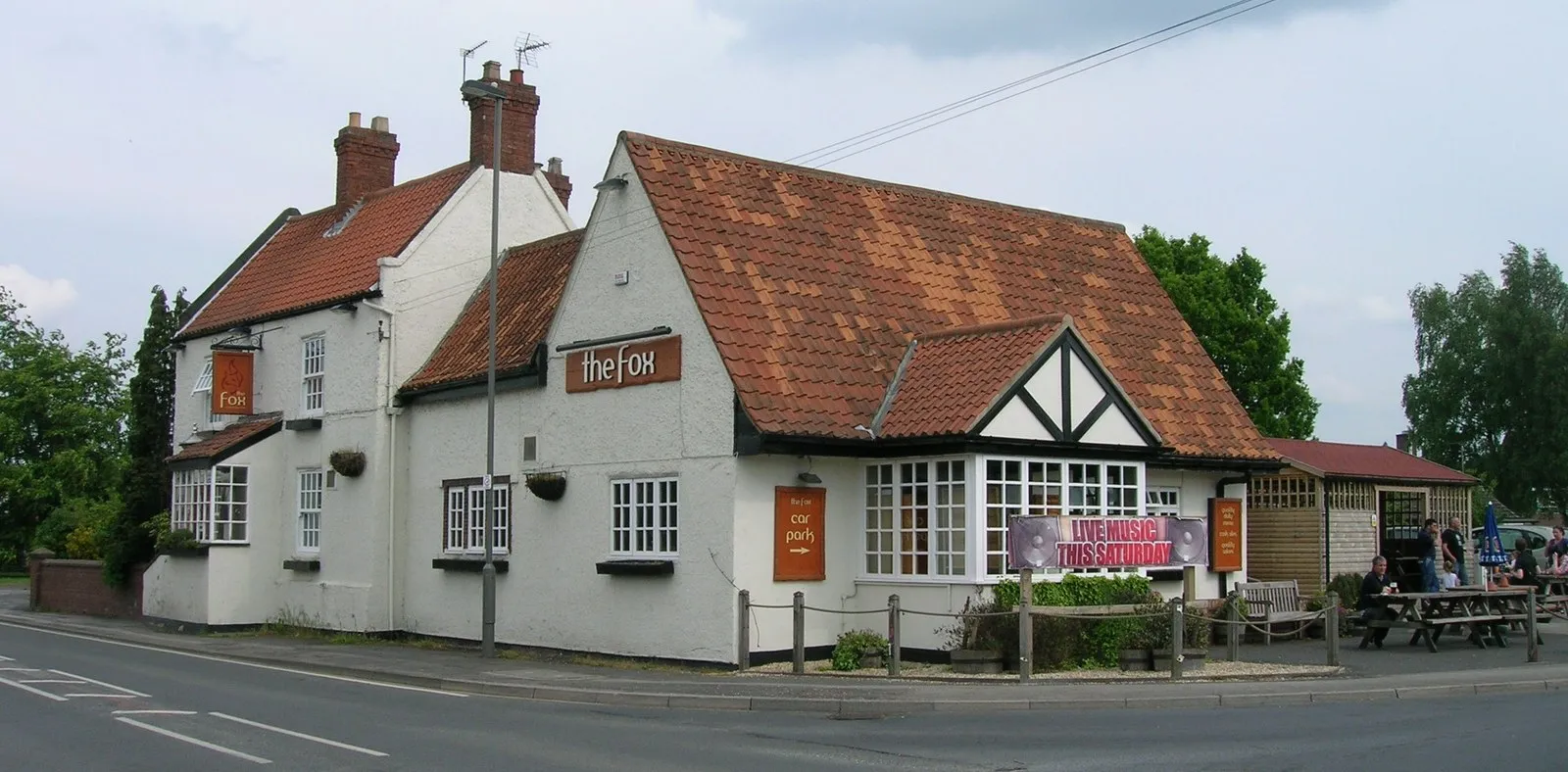 Photo showing: The Fox, Thorpe Willoughby