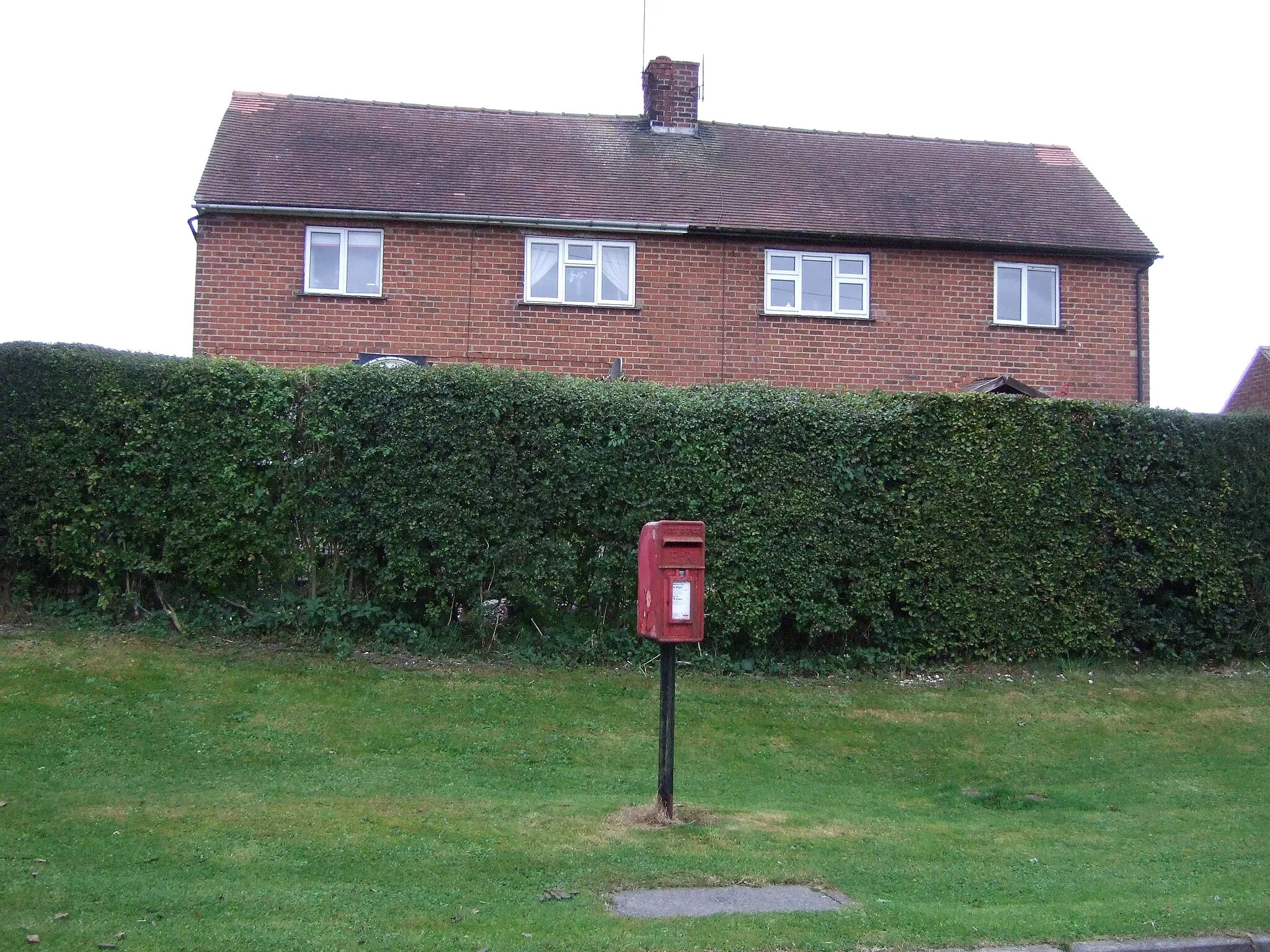 Photo showing: Elizabeth II postbox, Octon