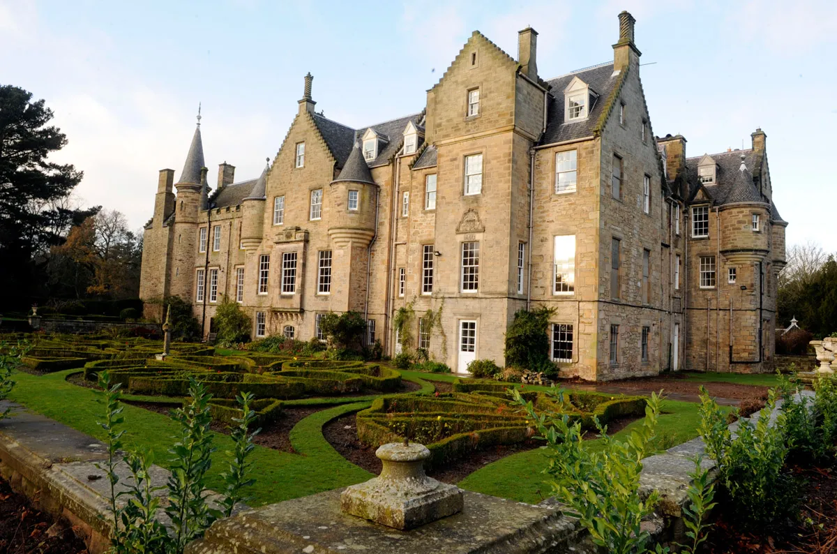 Photo showing: Carberry Tower Exterior