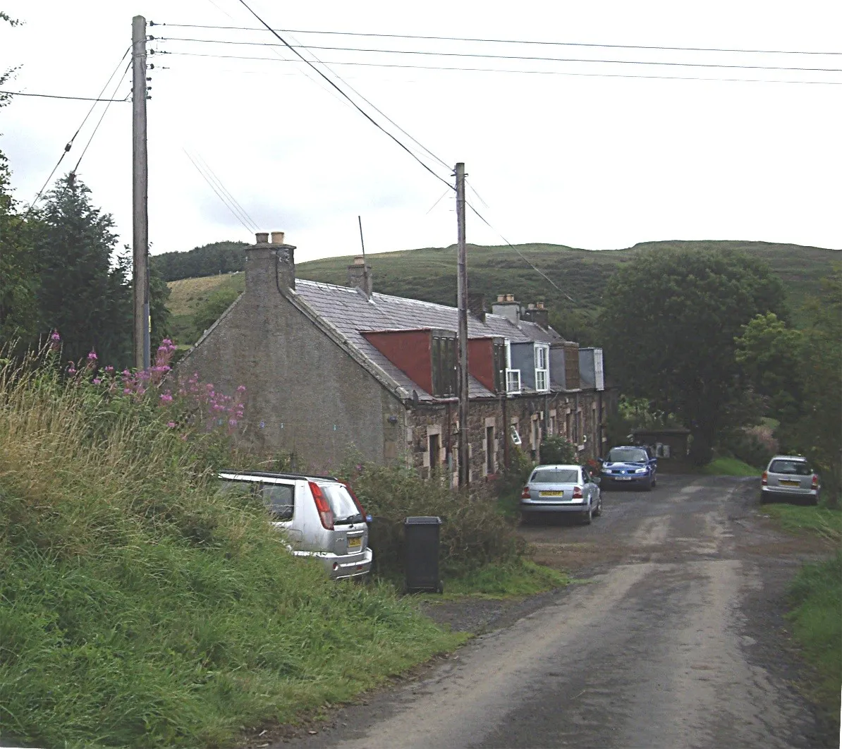 Photo showing: Terraced farmworkers cottages