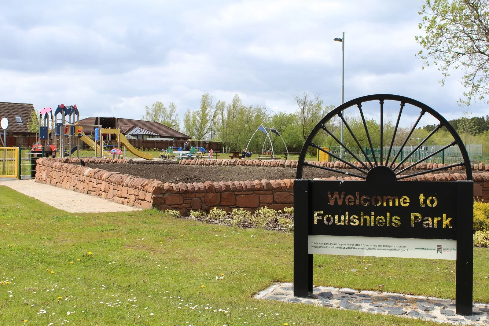 Photo showing: Foulshiels Park, Stoneyburn