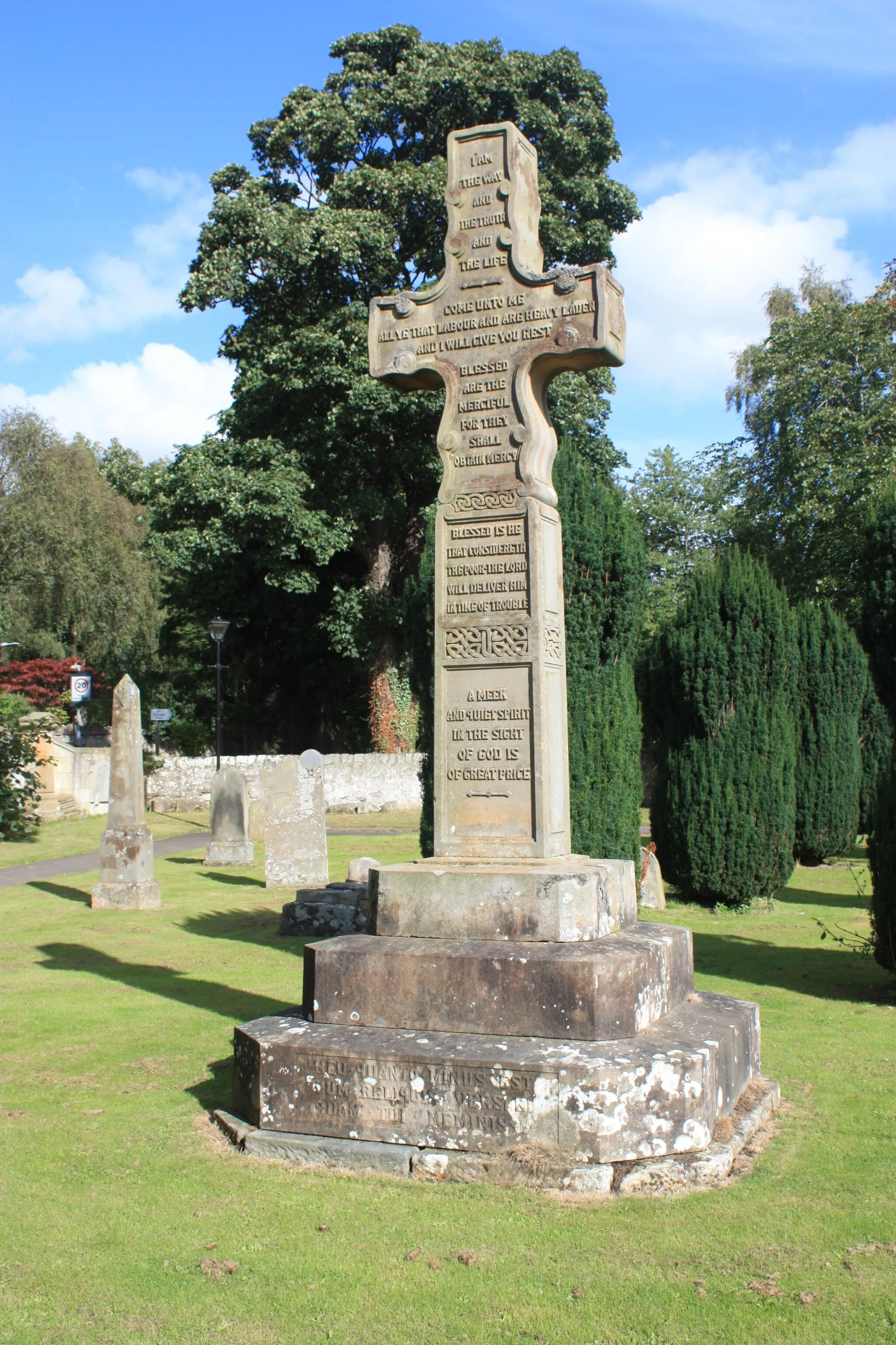 Photo showing: Monument to James, Lord Ruthven 1777-1853, Pencaitland