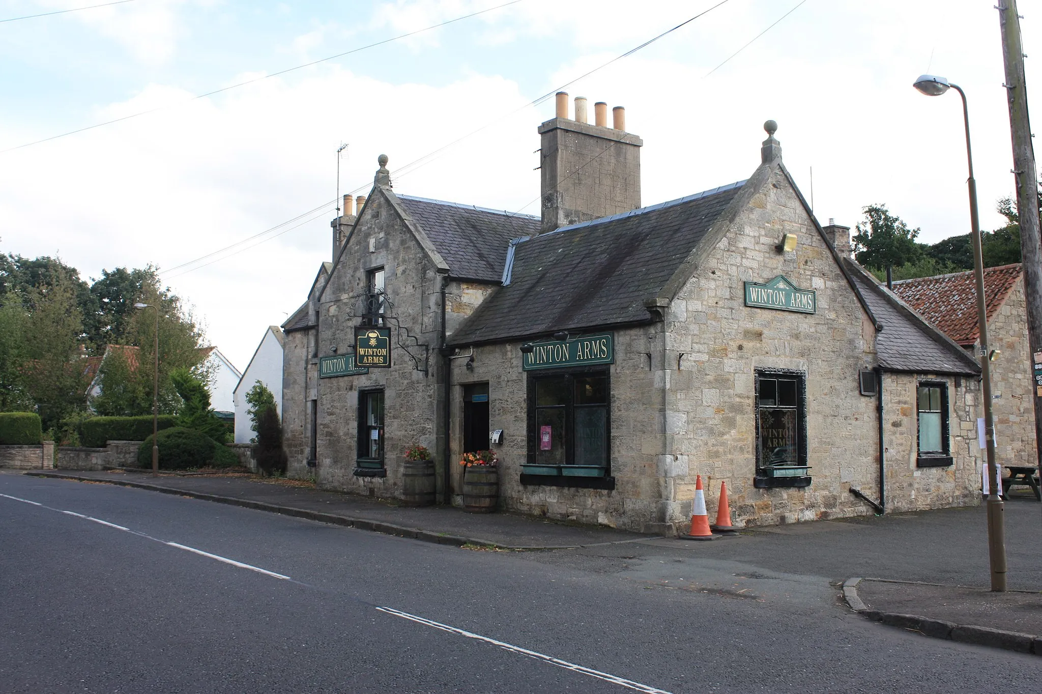 Photo showing: The Winton Arms, Pencaitland