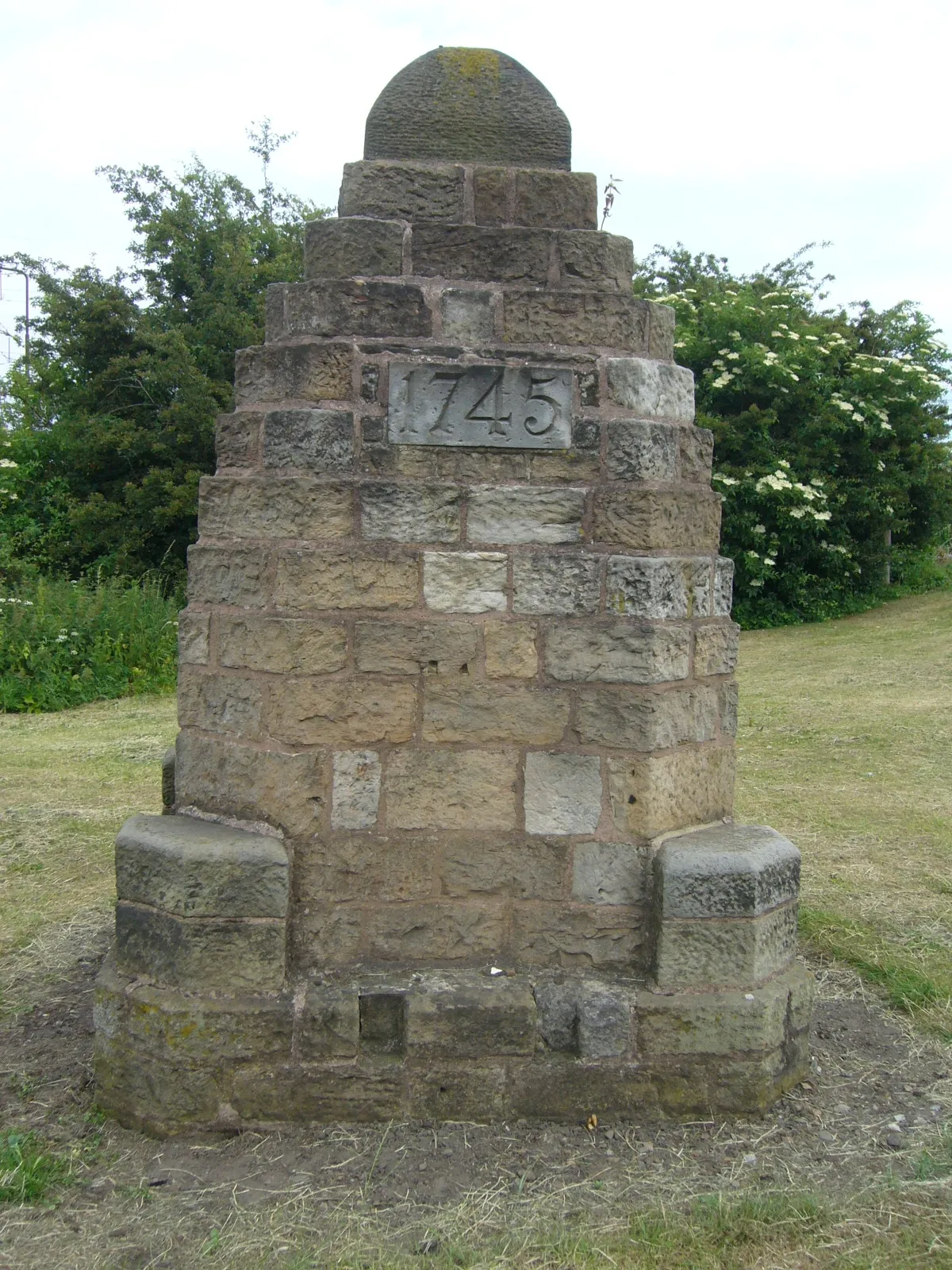 Photo showing: Battle of Prestonpans Cairn