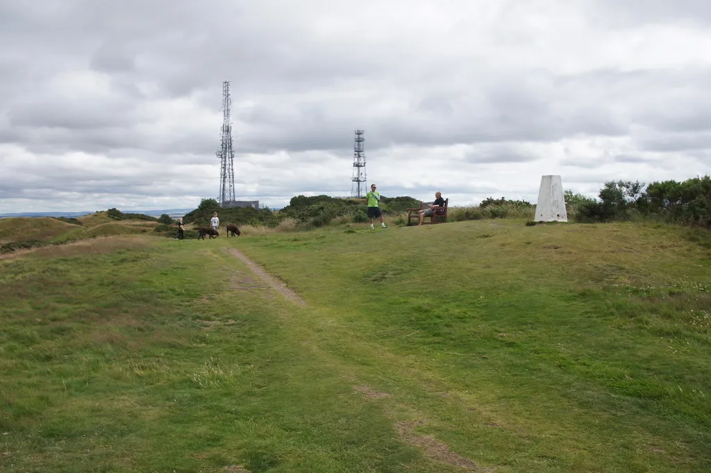 Photo showing: Summit of Buckstone Snab, Braid Hills