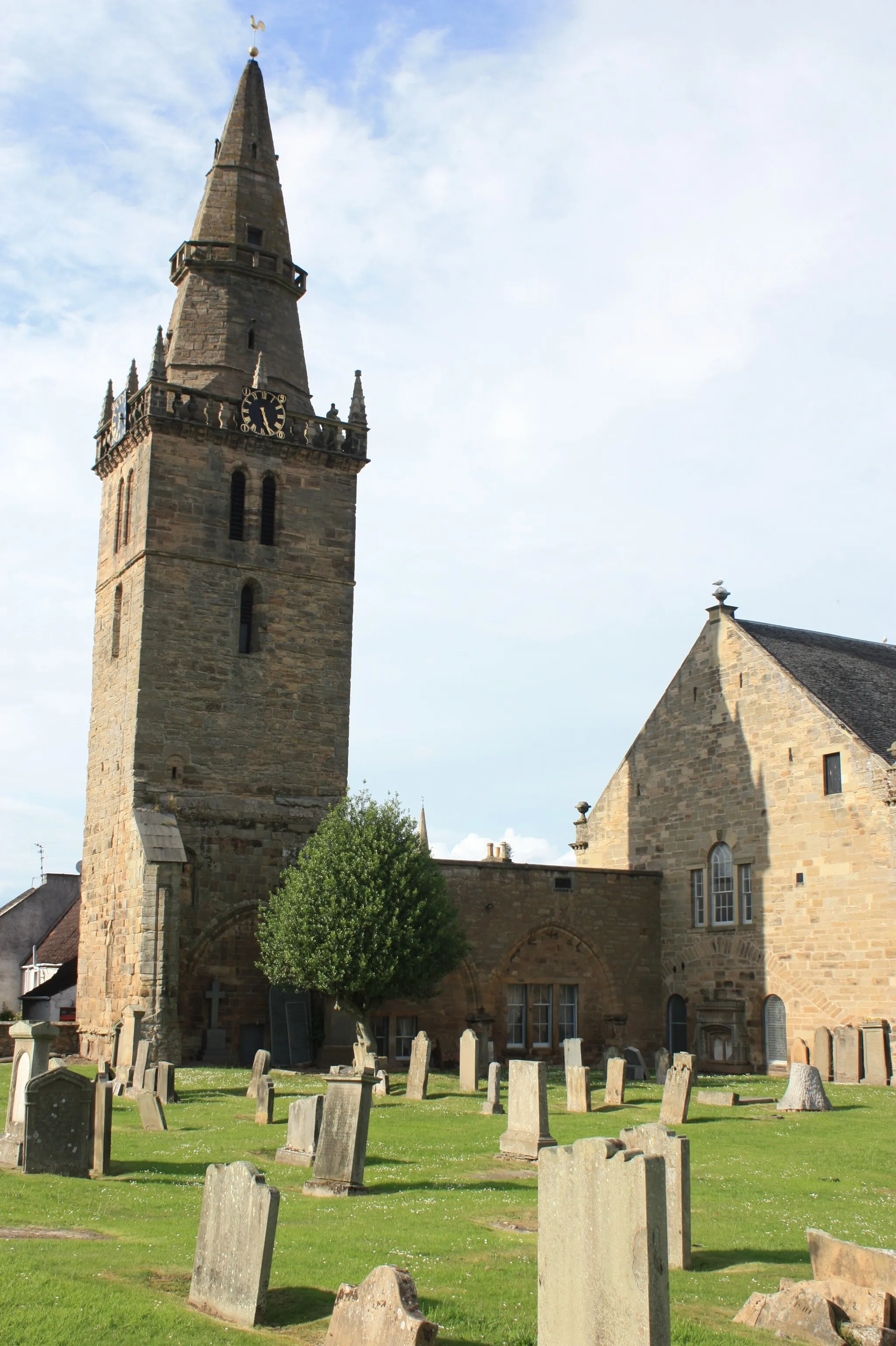 Photo showing: Old Church, Cupar, Fife