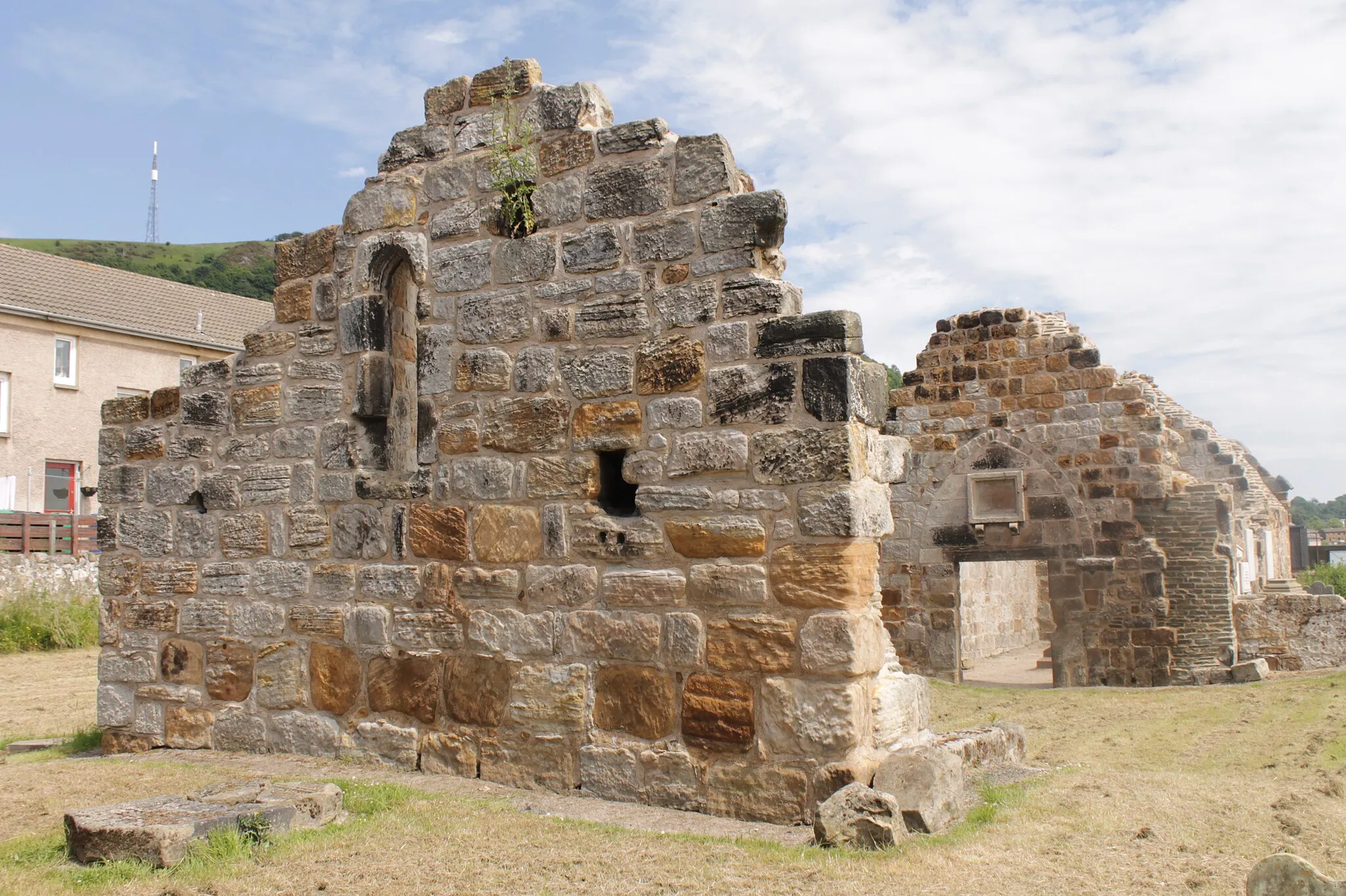 Photo showing: Old Kirkton church ruins, Burntisland