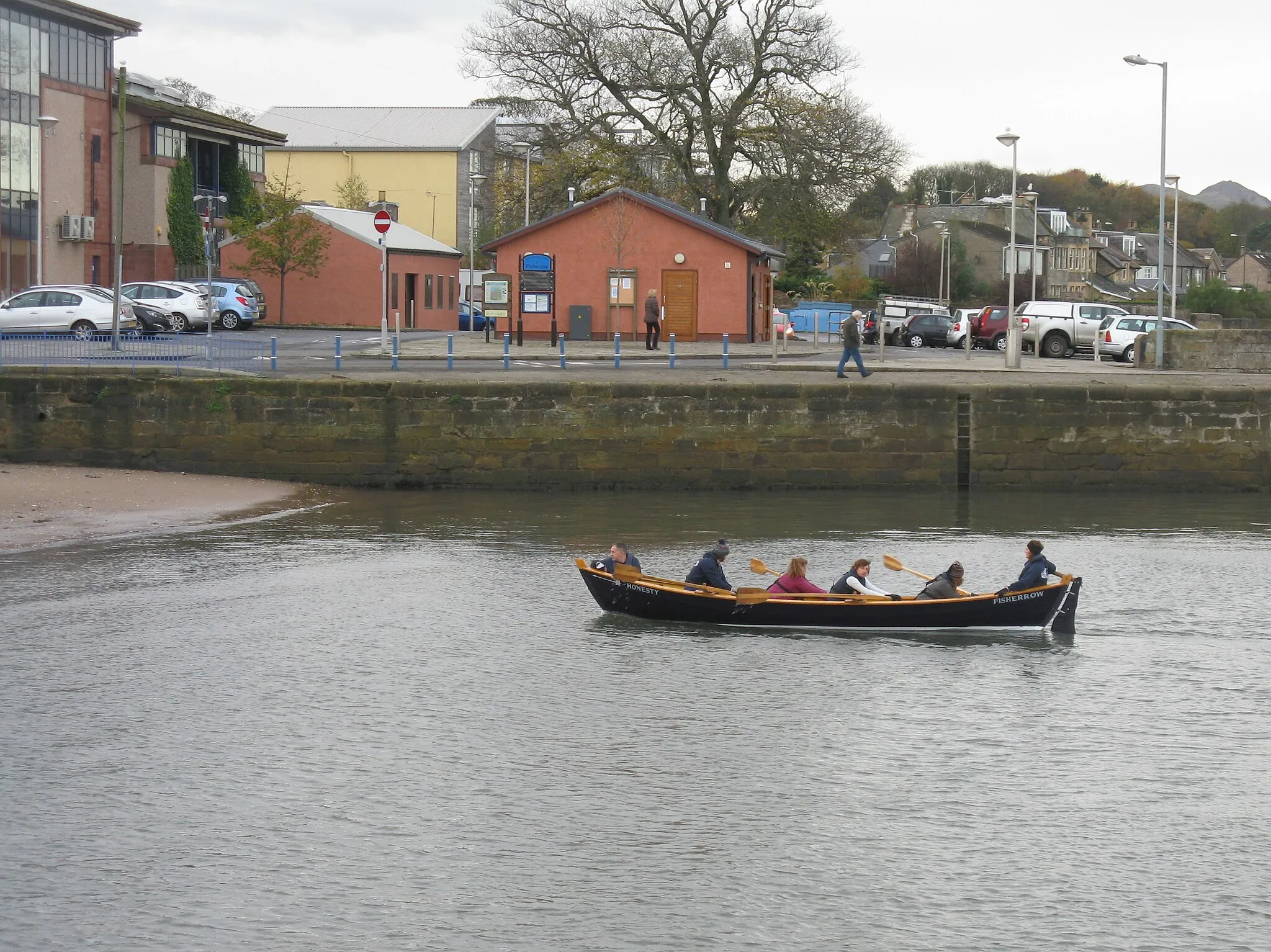 Photo showing: 'Honesty' in Fisherrow Harbour