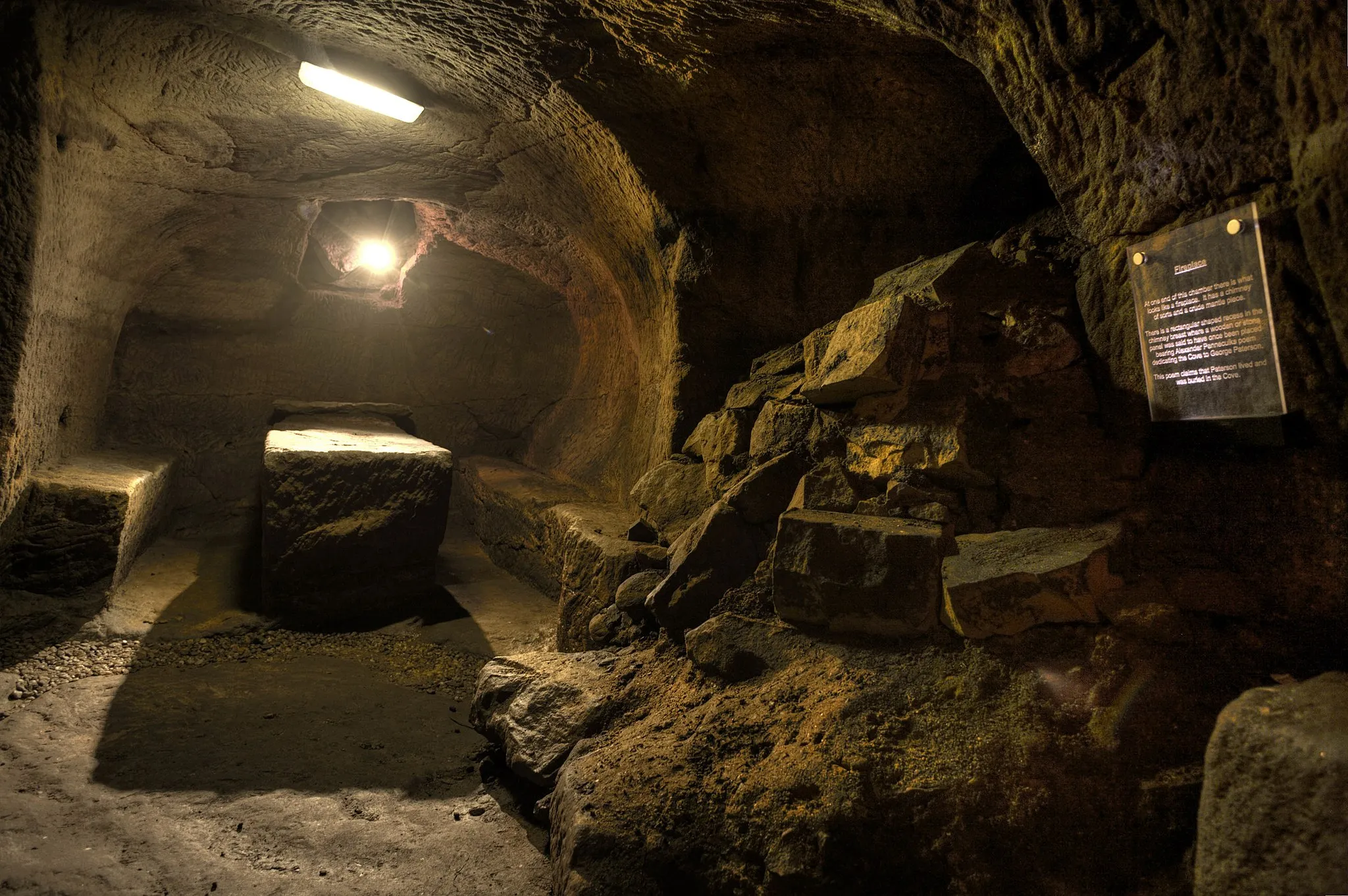 Photo showing: Gilmerton Cove – We are peeling back the layers of time!!!! Really wanted to see this place after seeing it on 'Cities of the Underworld'.