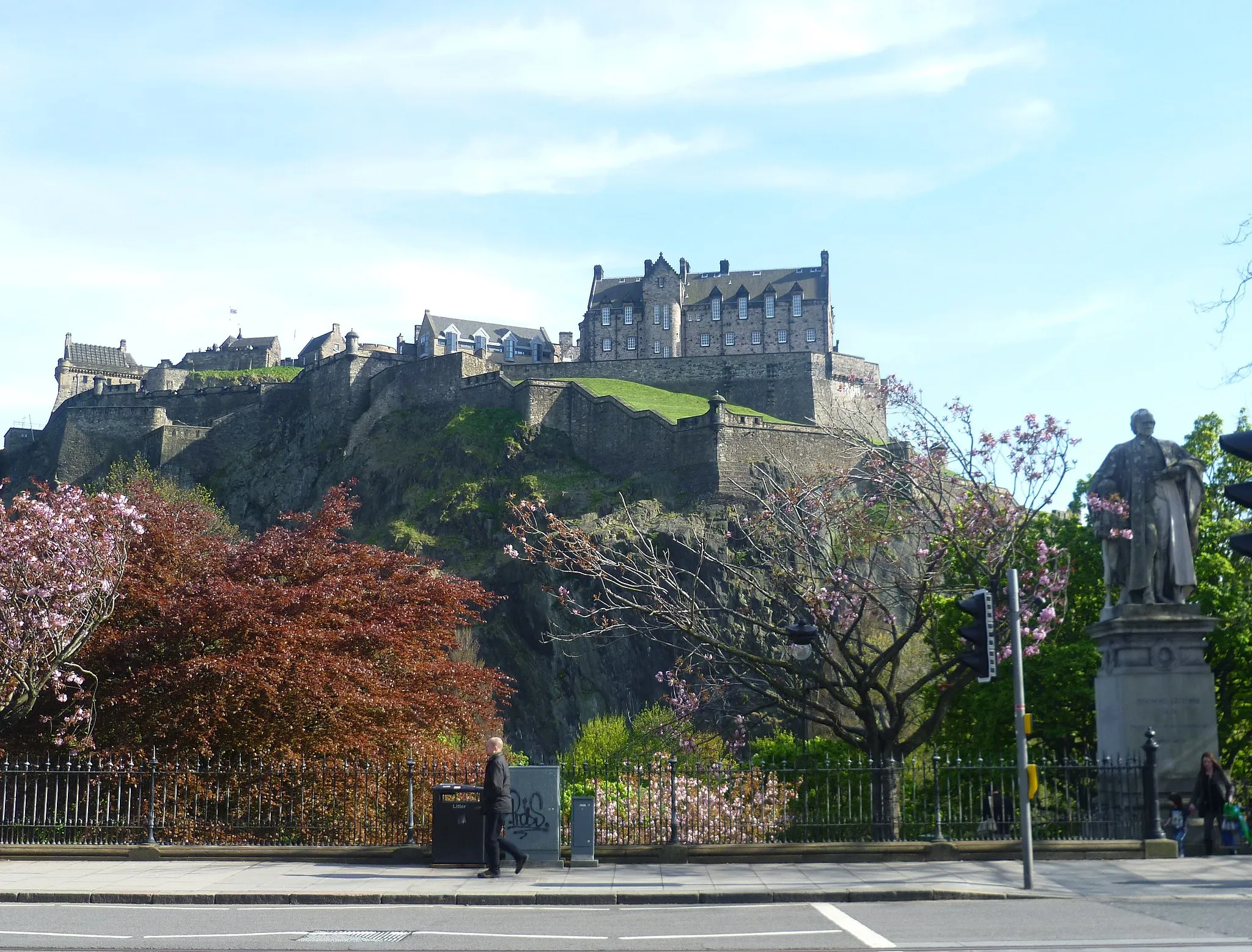 Photo showing: Castle from Princes Street, Edinburgh