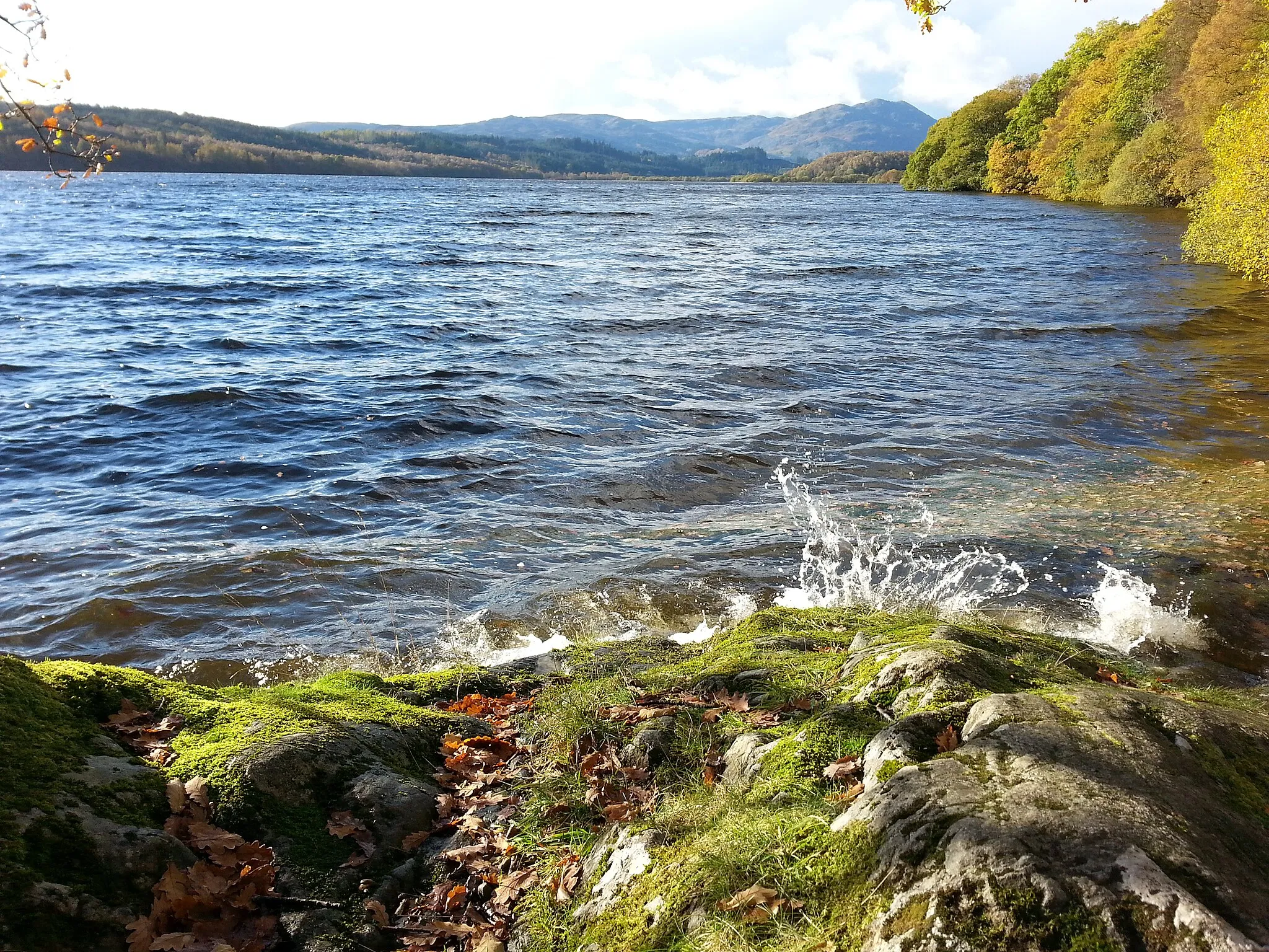 Photo showing: Fabulous Autumn light and colour at Loch Venachar