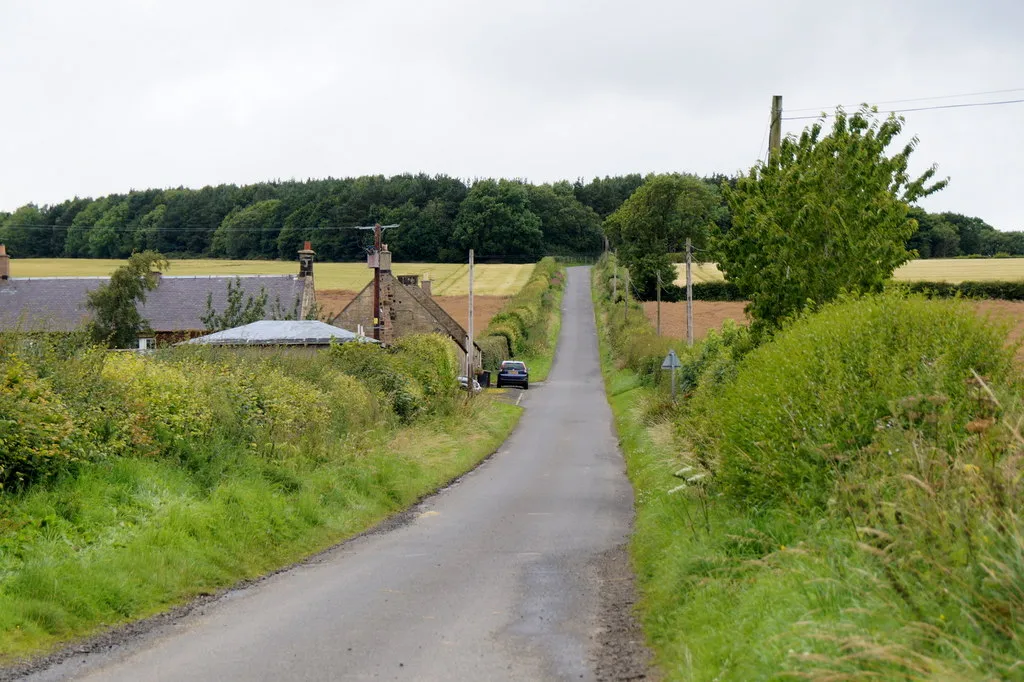 Photo showing: Road at Southside, between Mayfield and Pathhead