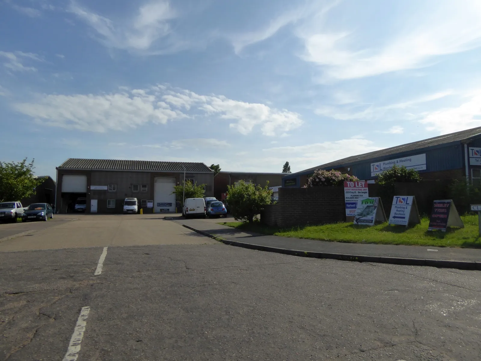 Photo showing: Industrial units, Kirby Cross