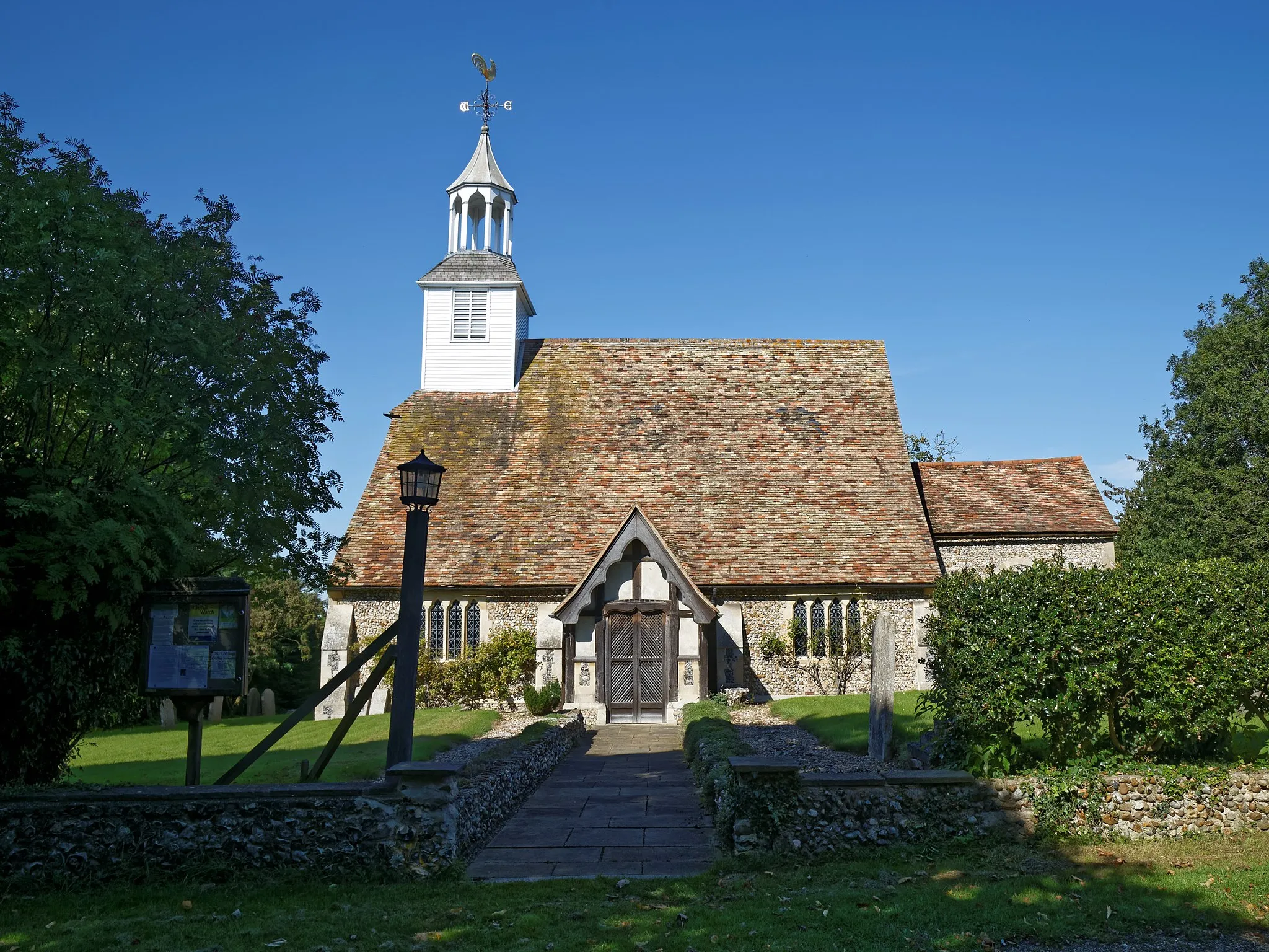 Photo showing: Grade II* listed 13th-century Church of St Simon and St Jude from the south at Quendon, Essex, England. Software: RAW file lens-corrected, optimized and converted to JPEG with DxO OpticsPro 10 Elite, and likely further optimized and/or cropped and/or spun with Adobe Photoshop CS2.