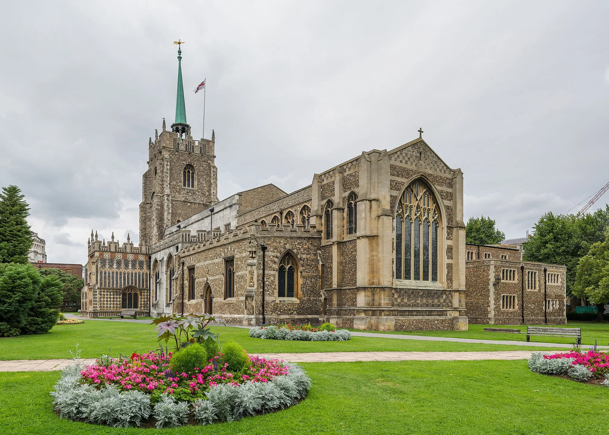 Photo showing: The exterior of Chelmsford Cathedral in Essex, England, viewed from the south-east.