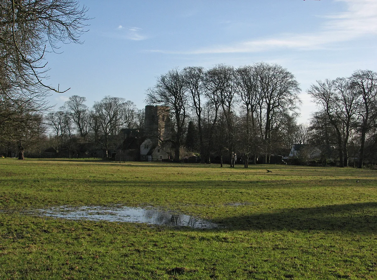 Photo showing: Towards Brinkley Church