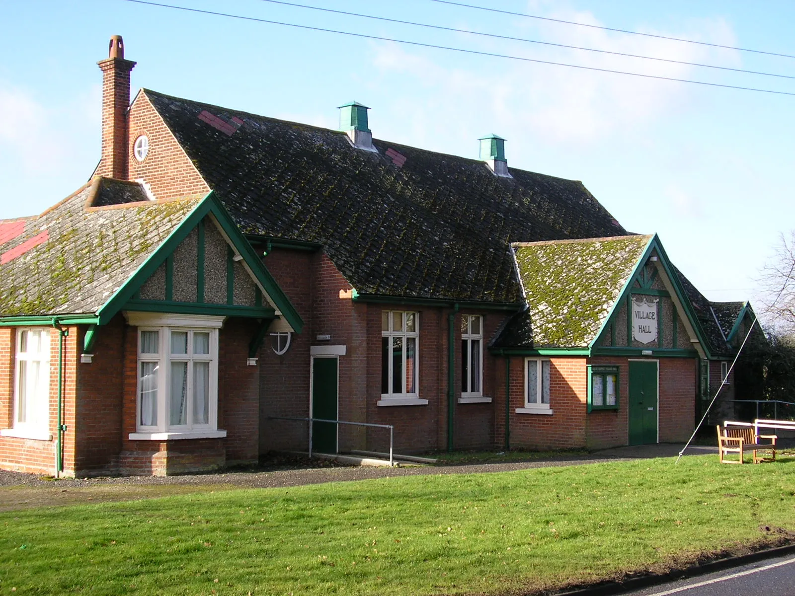 Photo showing: Great Bromley Village Hall in Parsons Hill