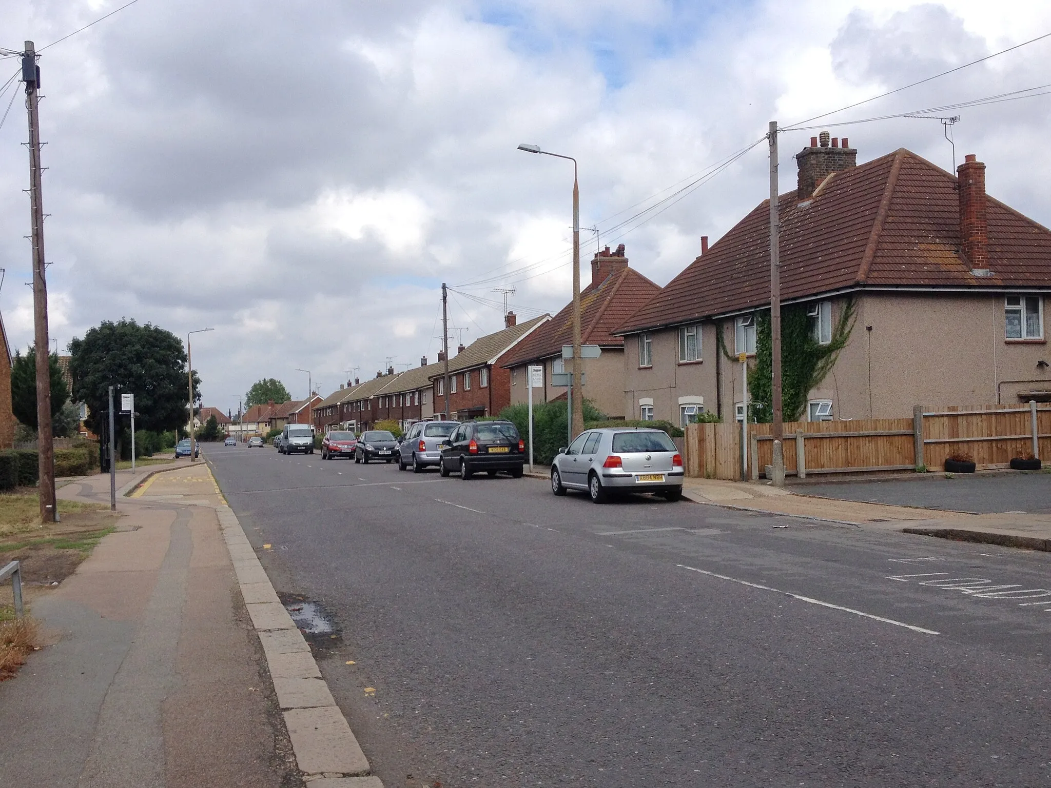 Photo showing: St. Chad's Road, Tilbury