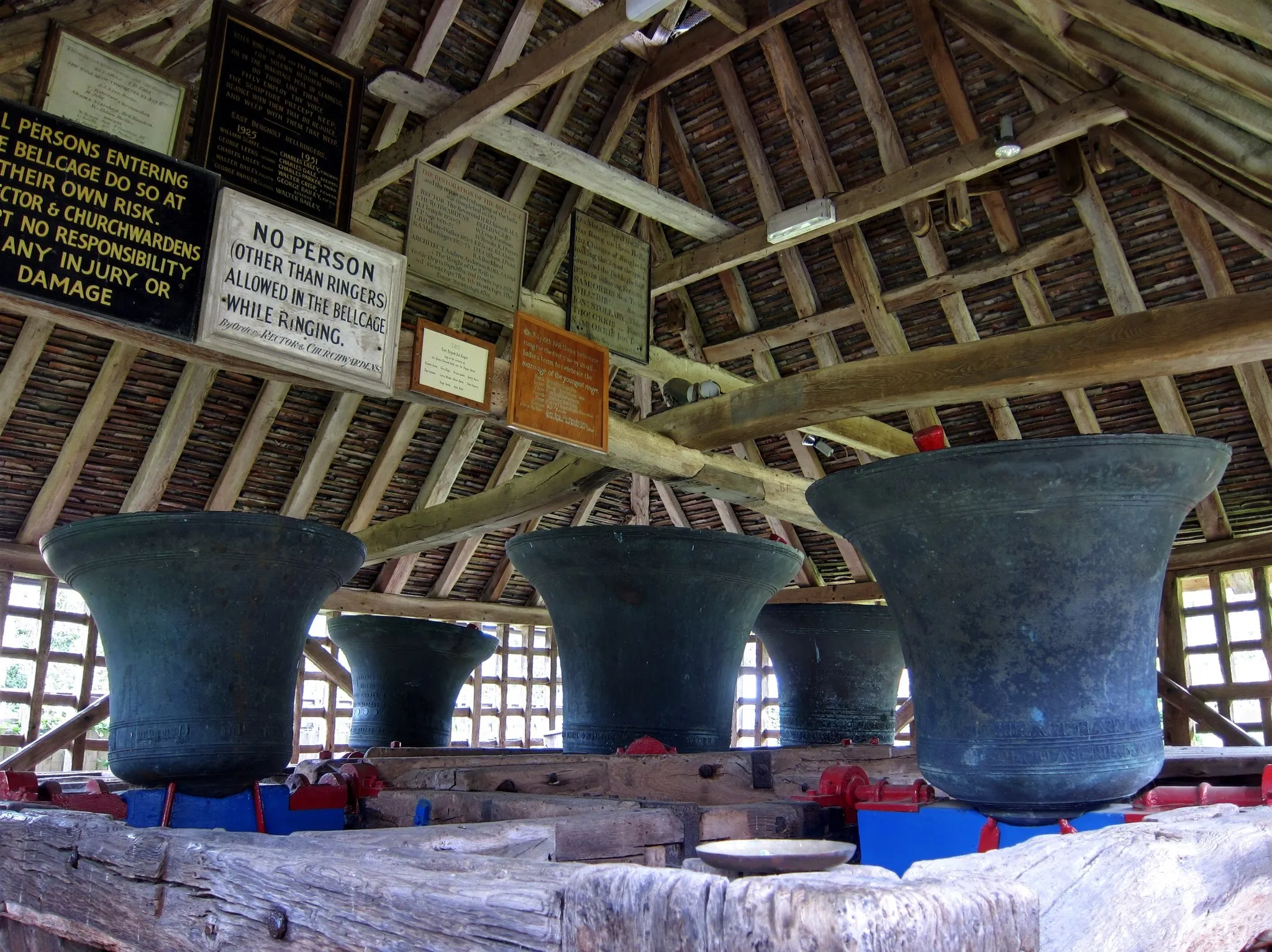 Photo showing: Les cloches de l'église St Mary, à East Bergholt.