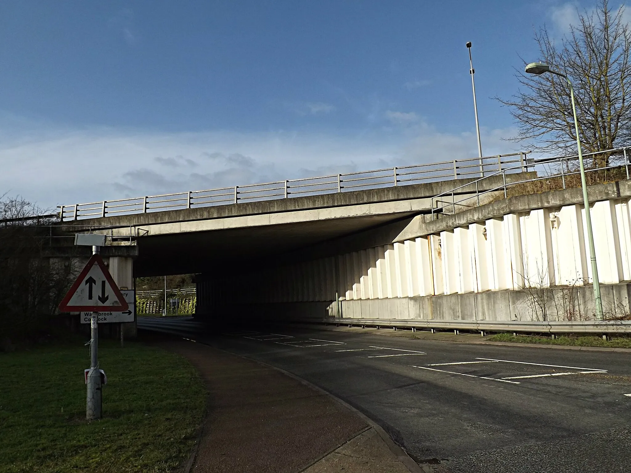 Photo showing: A12 Bridge over The Street