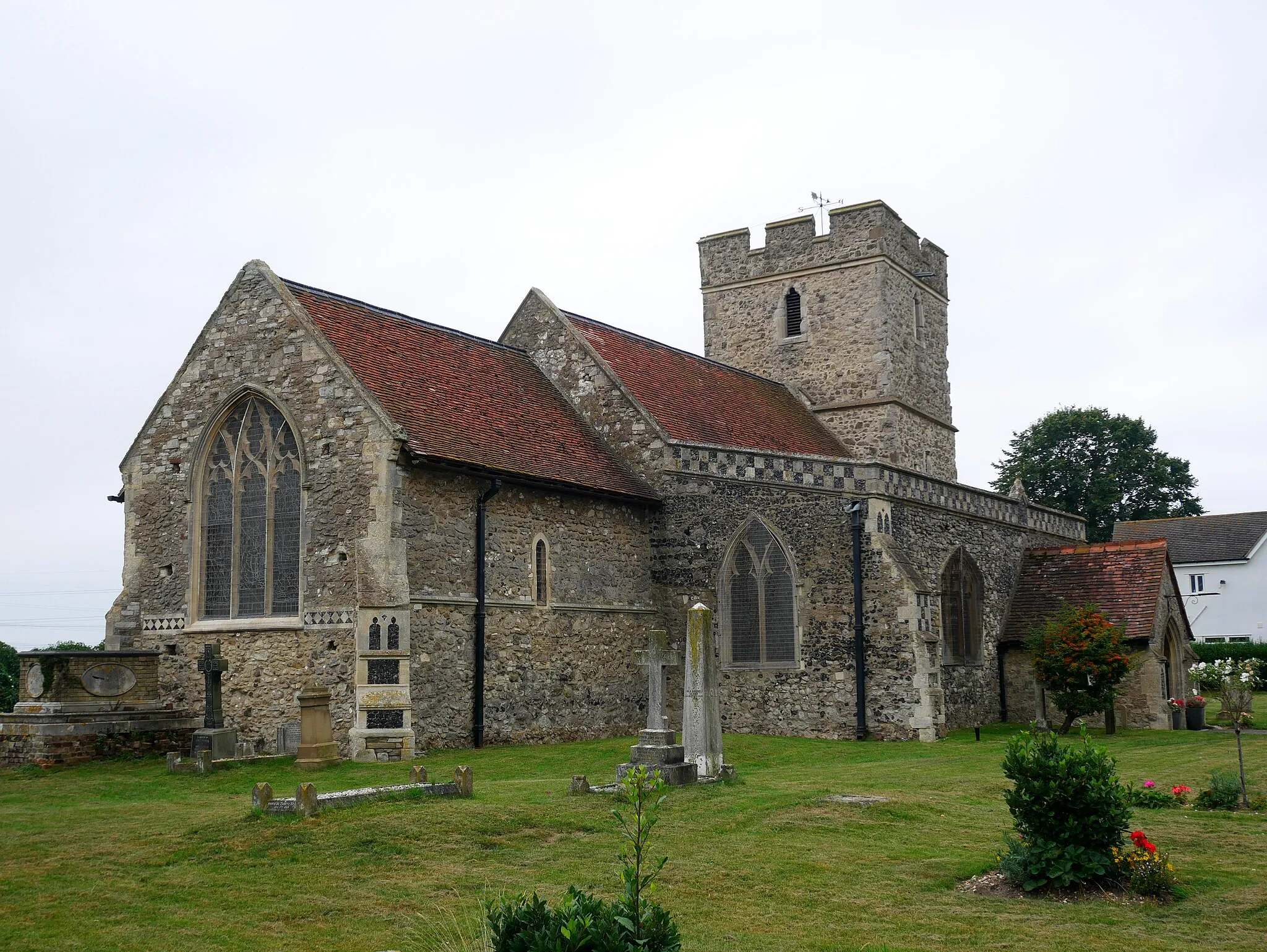 Photo showing: A northeast view of the Church of Saint Mary and Saint Peter, Wennington.