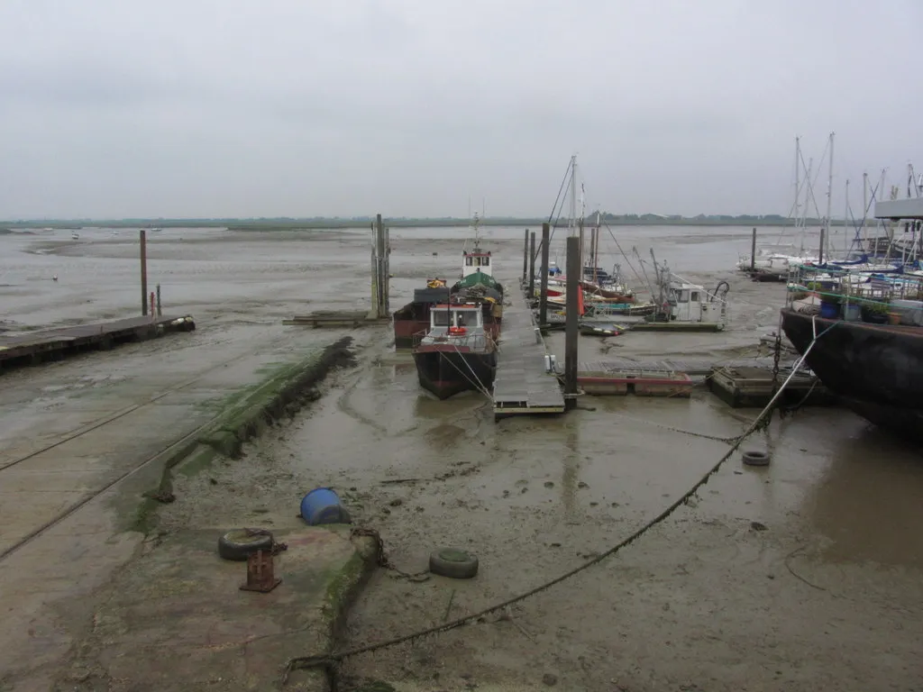 Photo showing: Boats in the mud, Lawling Creek, Maylandsea, Essex