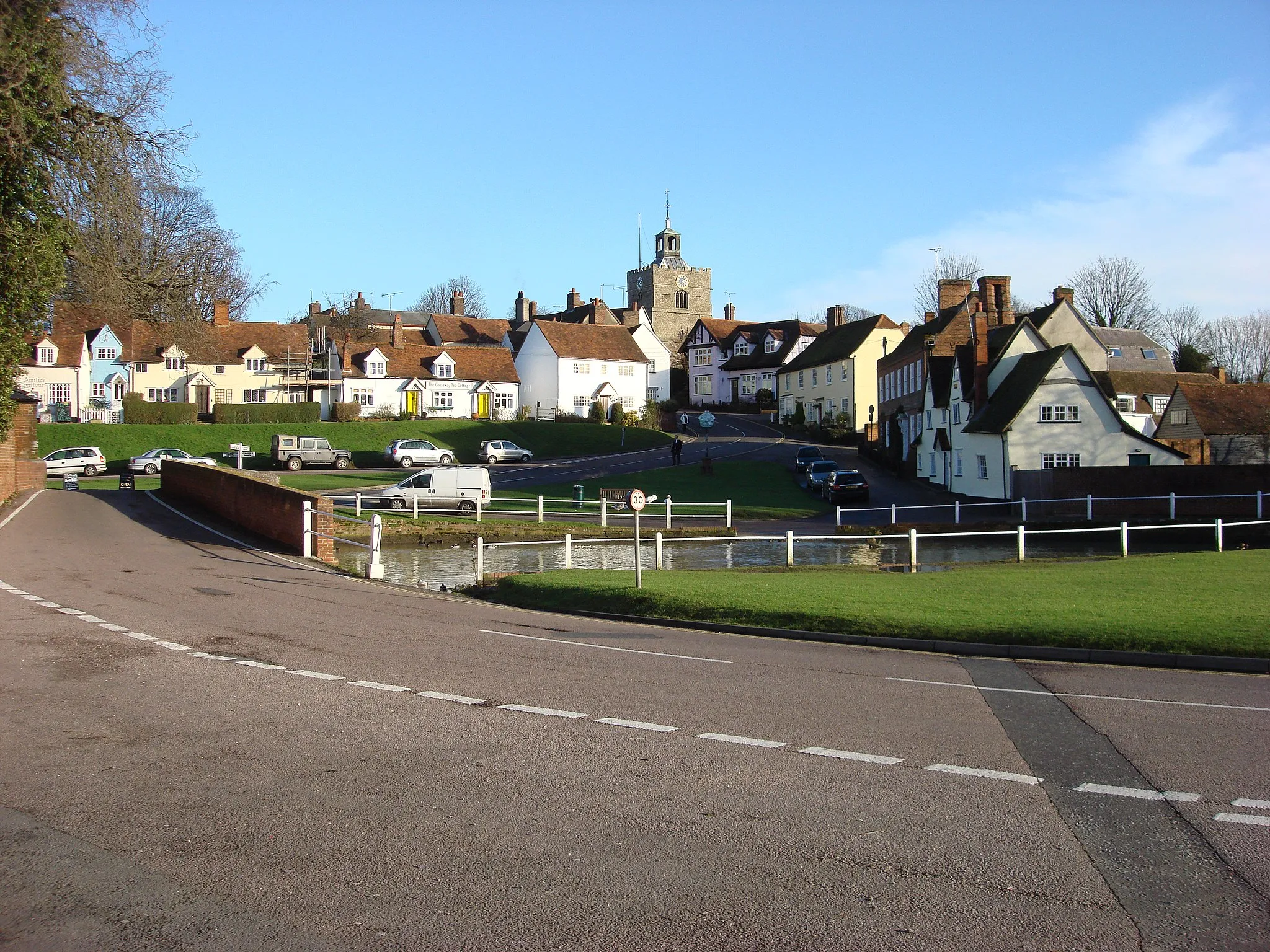 Photo showing: Finchingfield looking East. Finchingfield is a village situated in the county of Essex, in the south-east of England. It is in the north-west of the county, which is a primarily rural area.