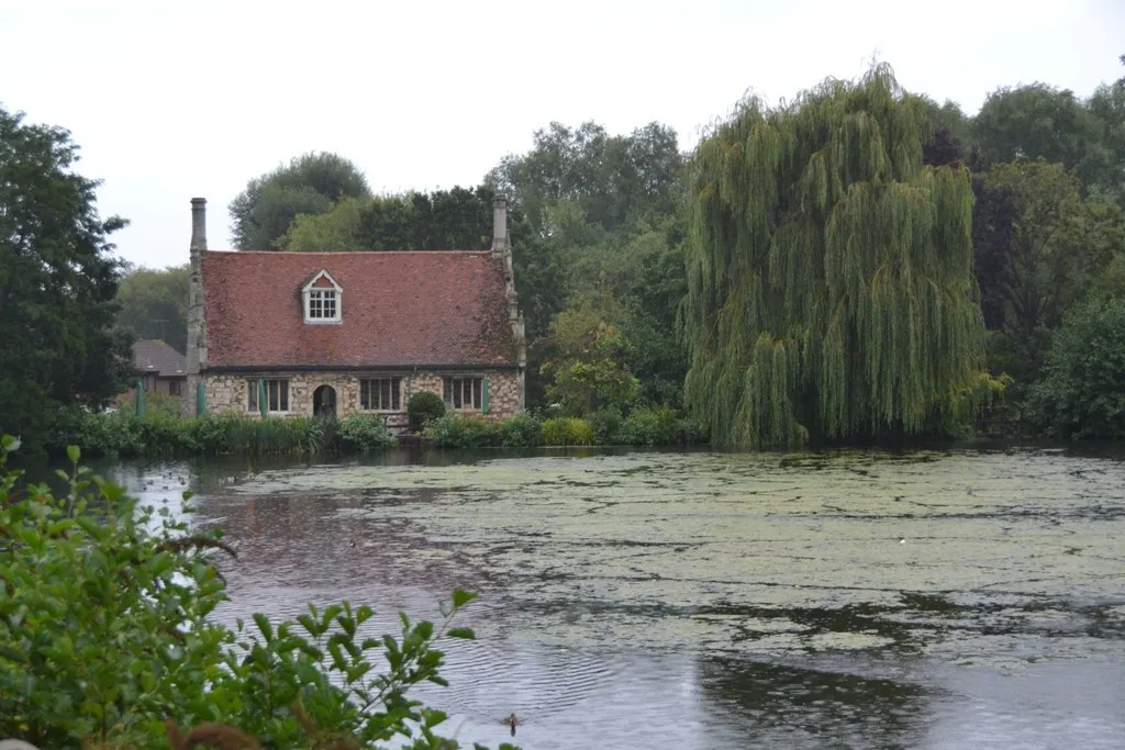 Photo showing: Bourne Mill