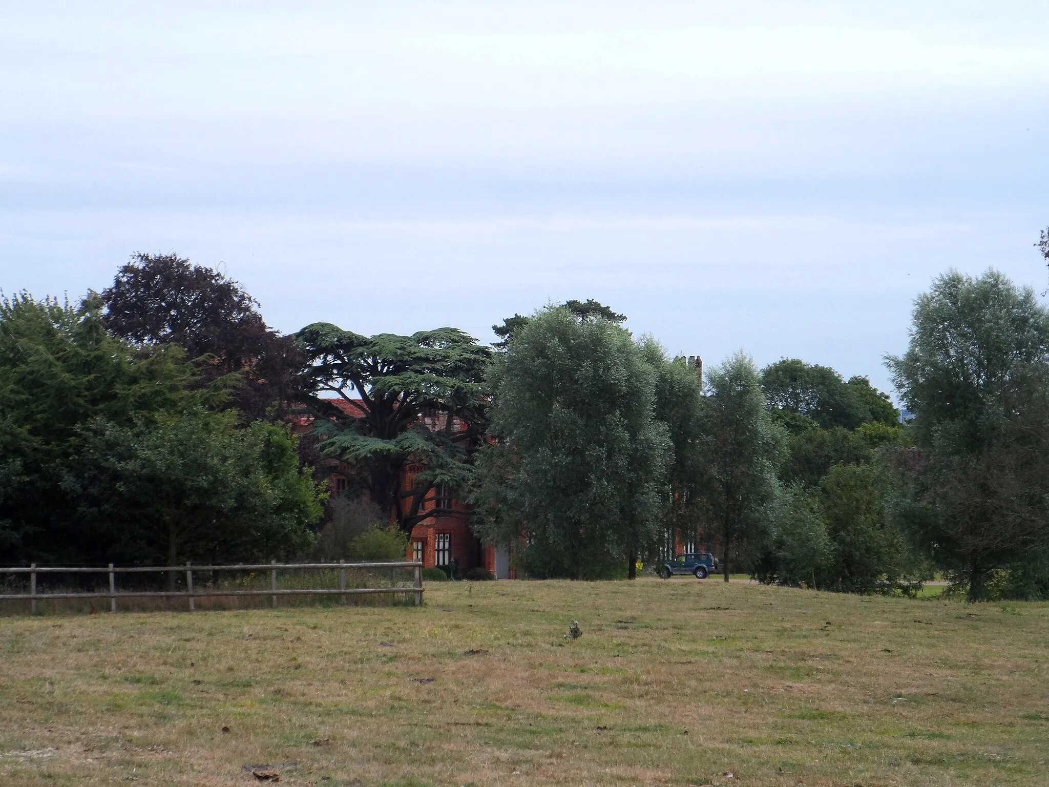 Photo showing: Faulkbourne Hall hiding behind the trees