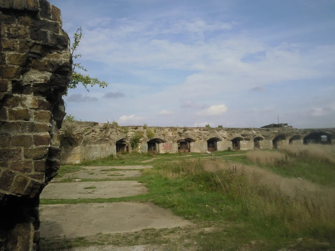 Photo showing: Inside Shornmead Fort