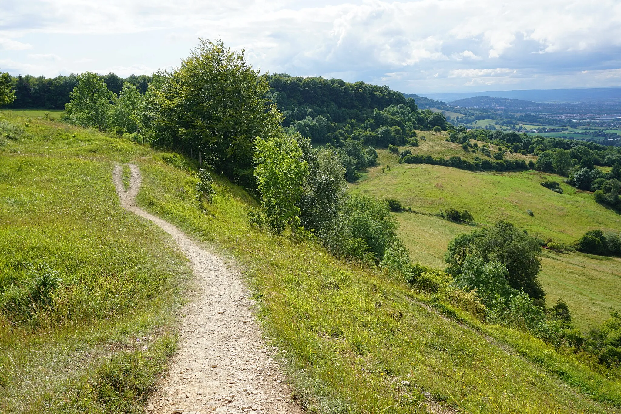 Photo showing: The Cotswold Way at Barrow Wake