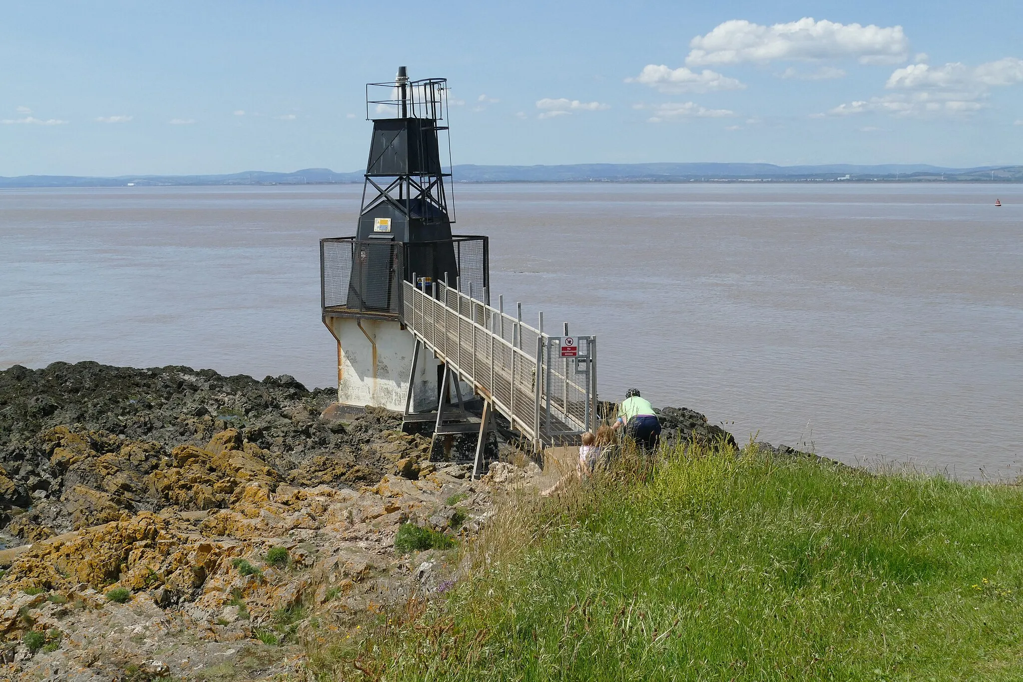 Photo showing: Battery Point lighthouse, Portishead, near Bristol, Somerset, England.