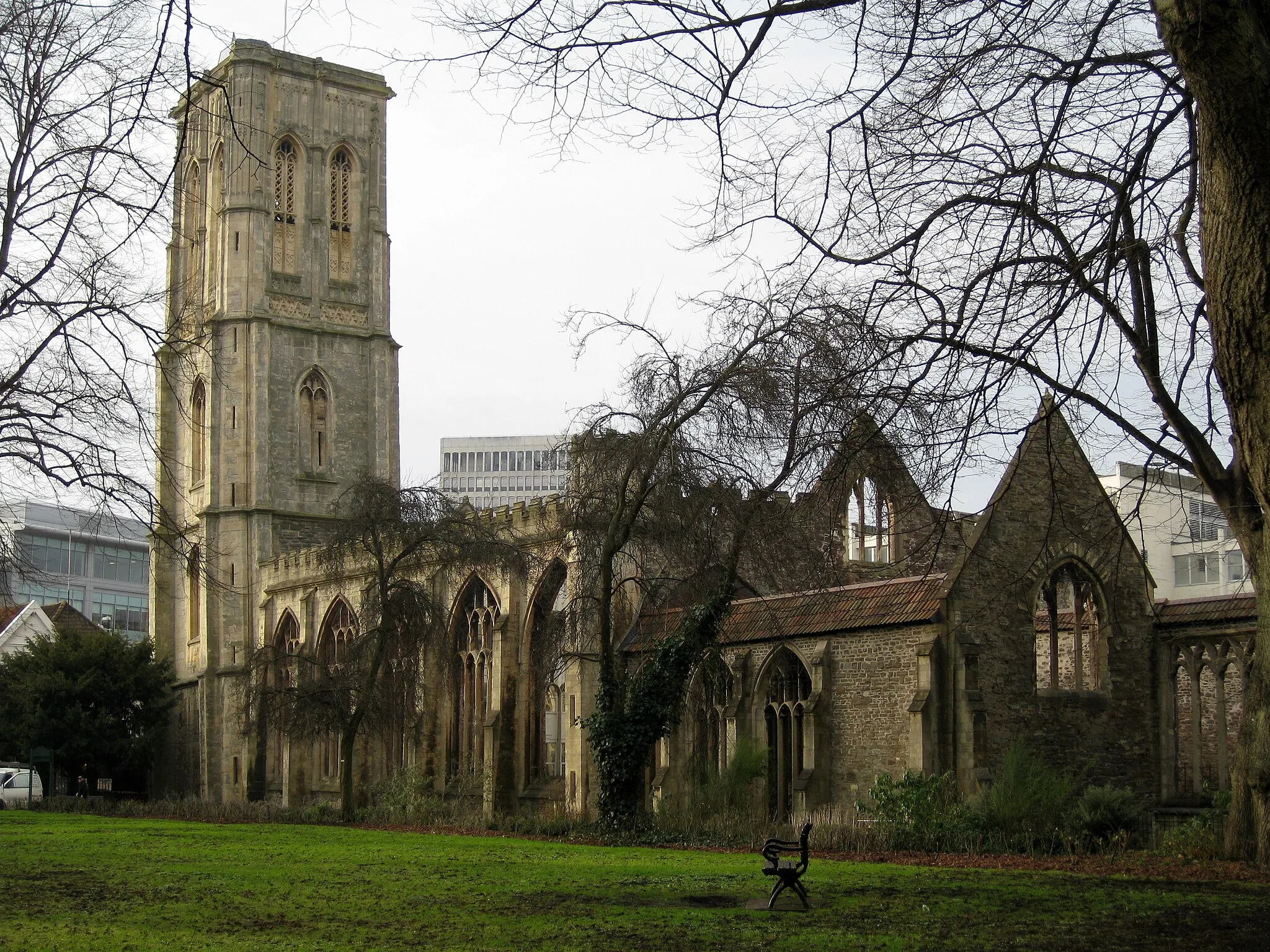 Photo showing: The ruin of Temple Church, Bristol