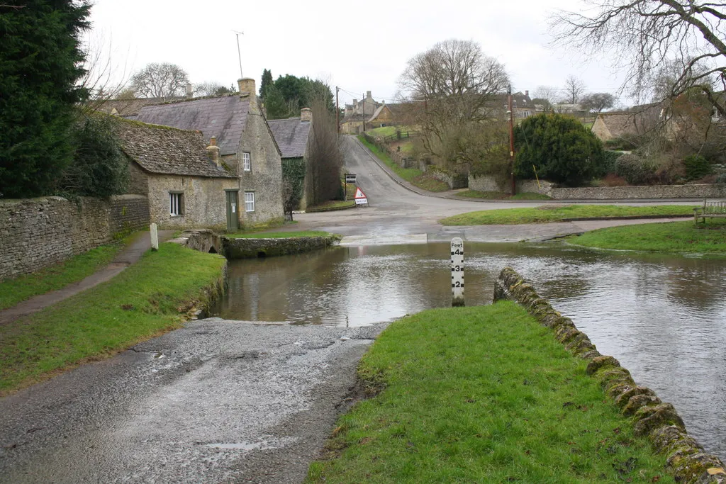 Photo showing: The ford in Shilton