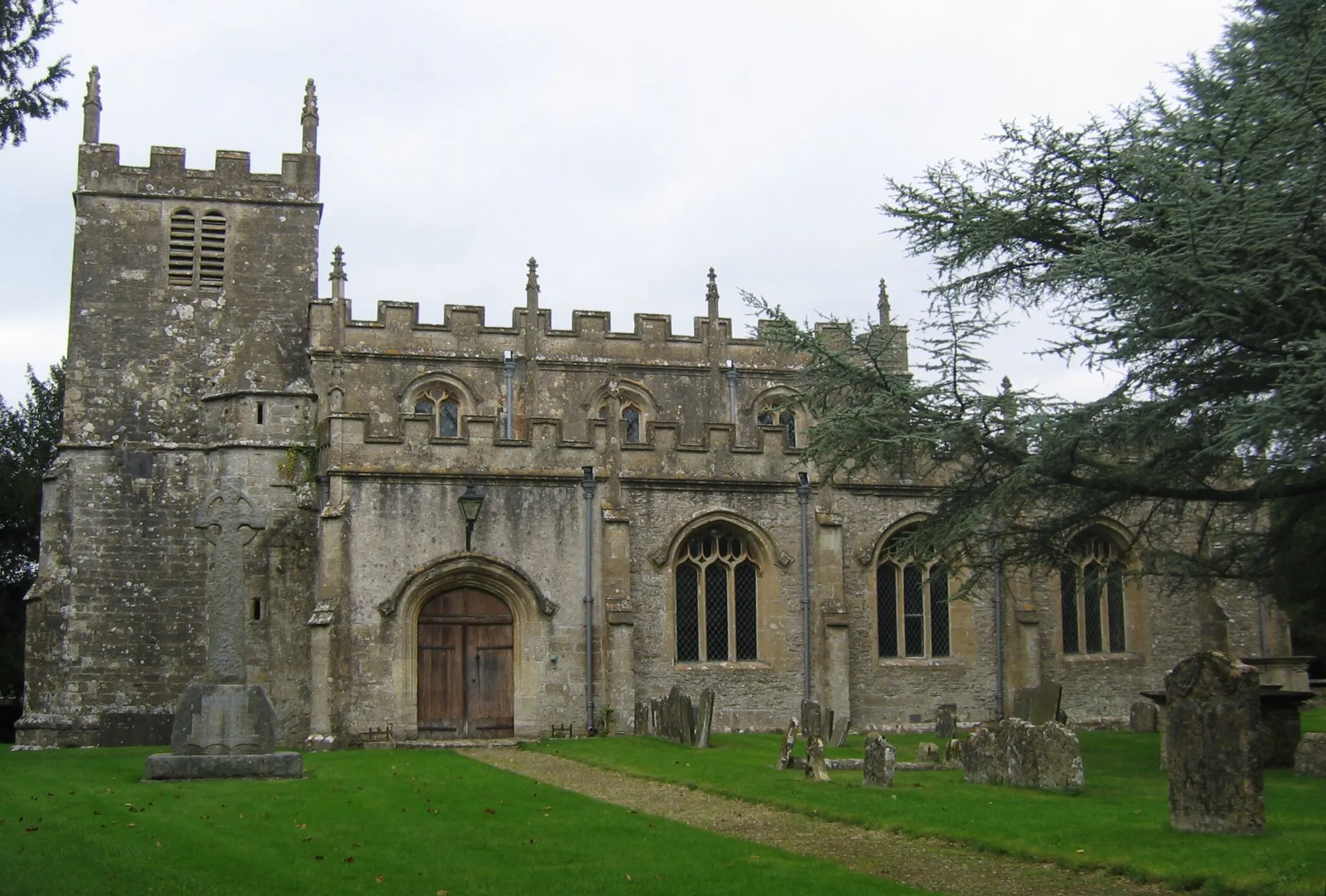 Photo showing: Holy Trinity church in Cold Ashton, Gloucestershire